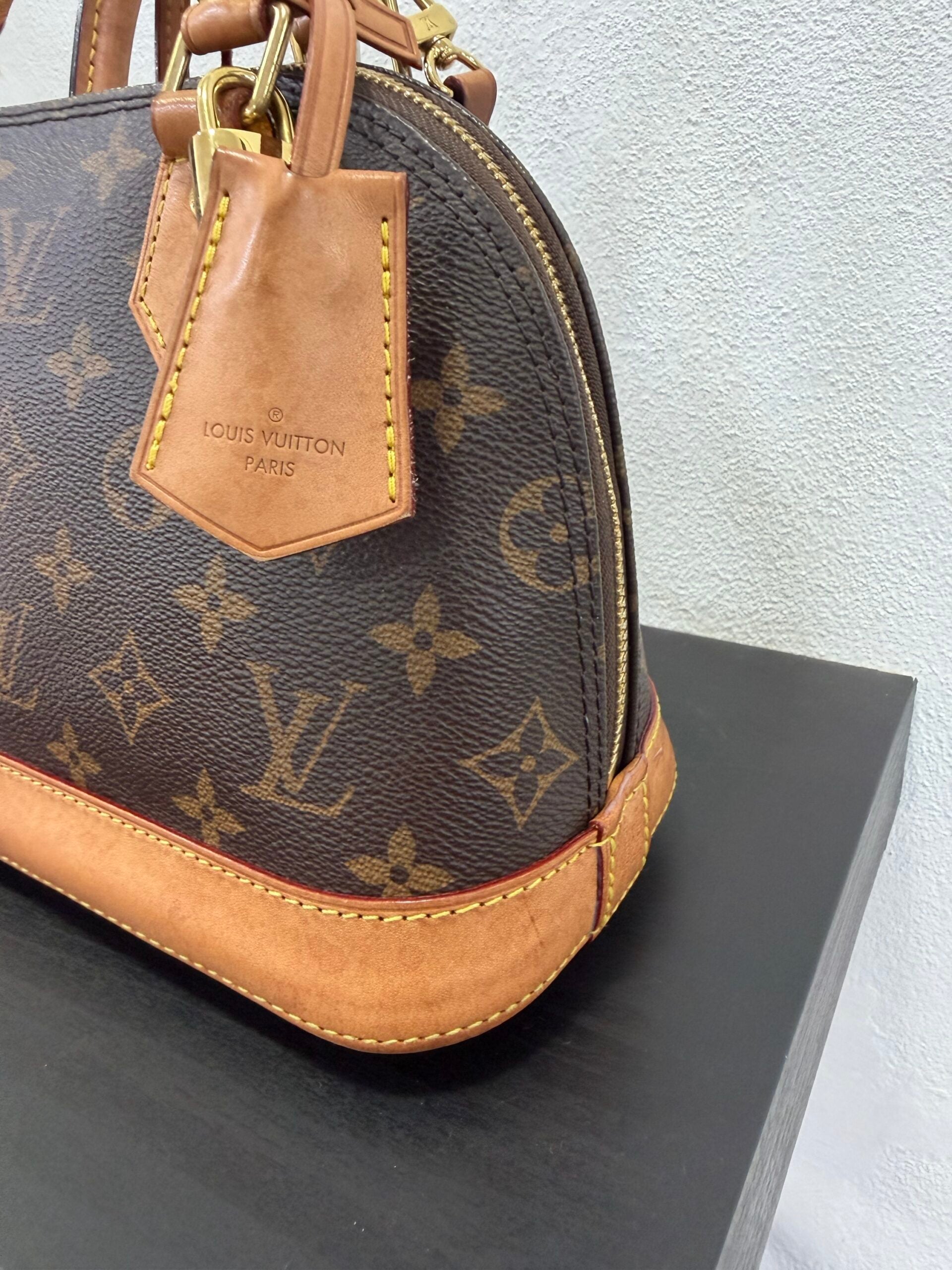 Louis Vuitton Alma BB monogram