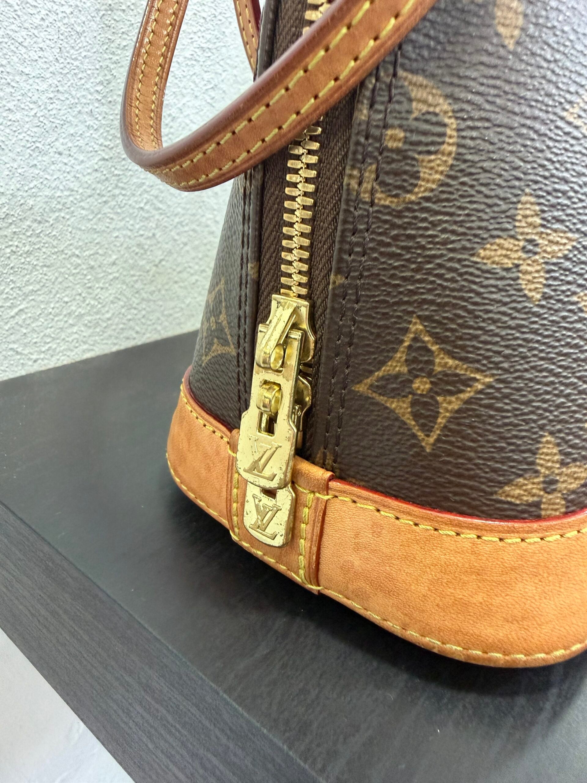 Louis Vuitton Alma BB monogram