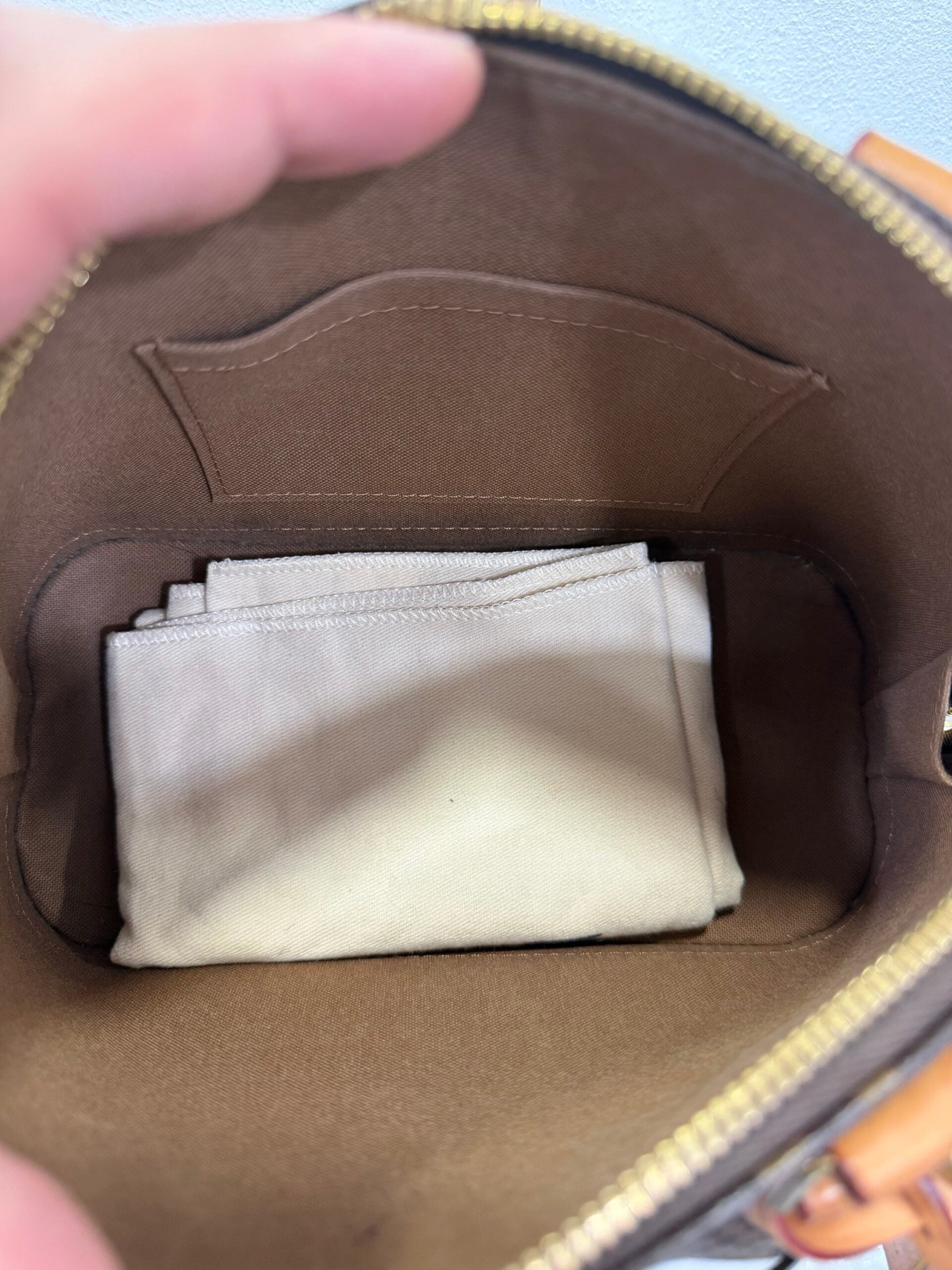 Louis Vuitton Alma BB monogram