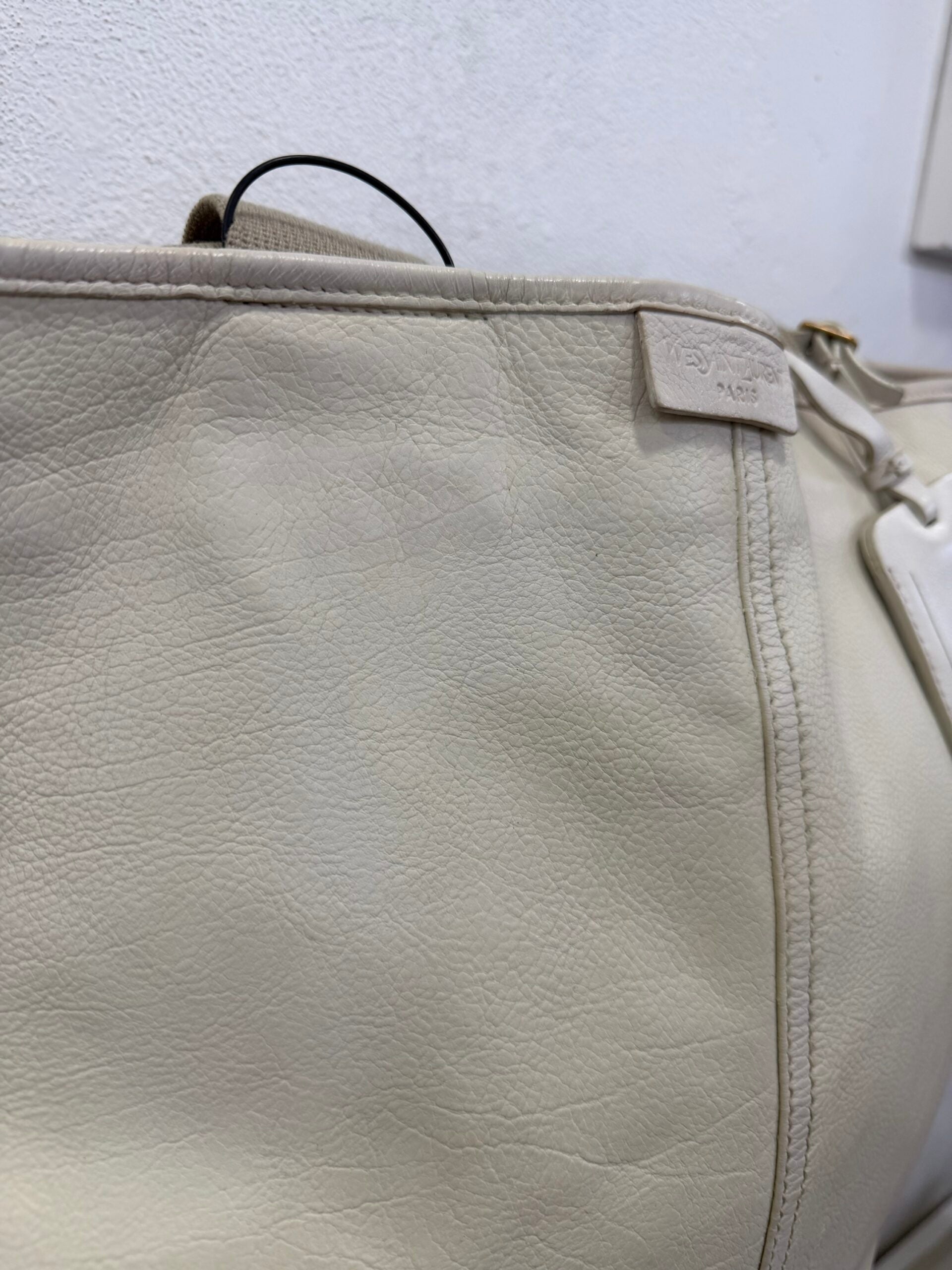 Yves Saint Laurent Tote bag Pelle Bianca
