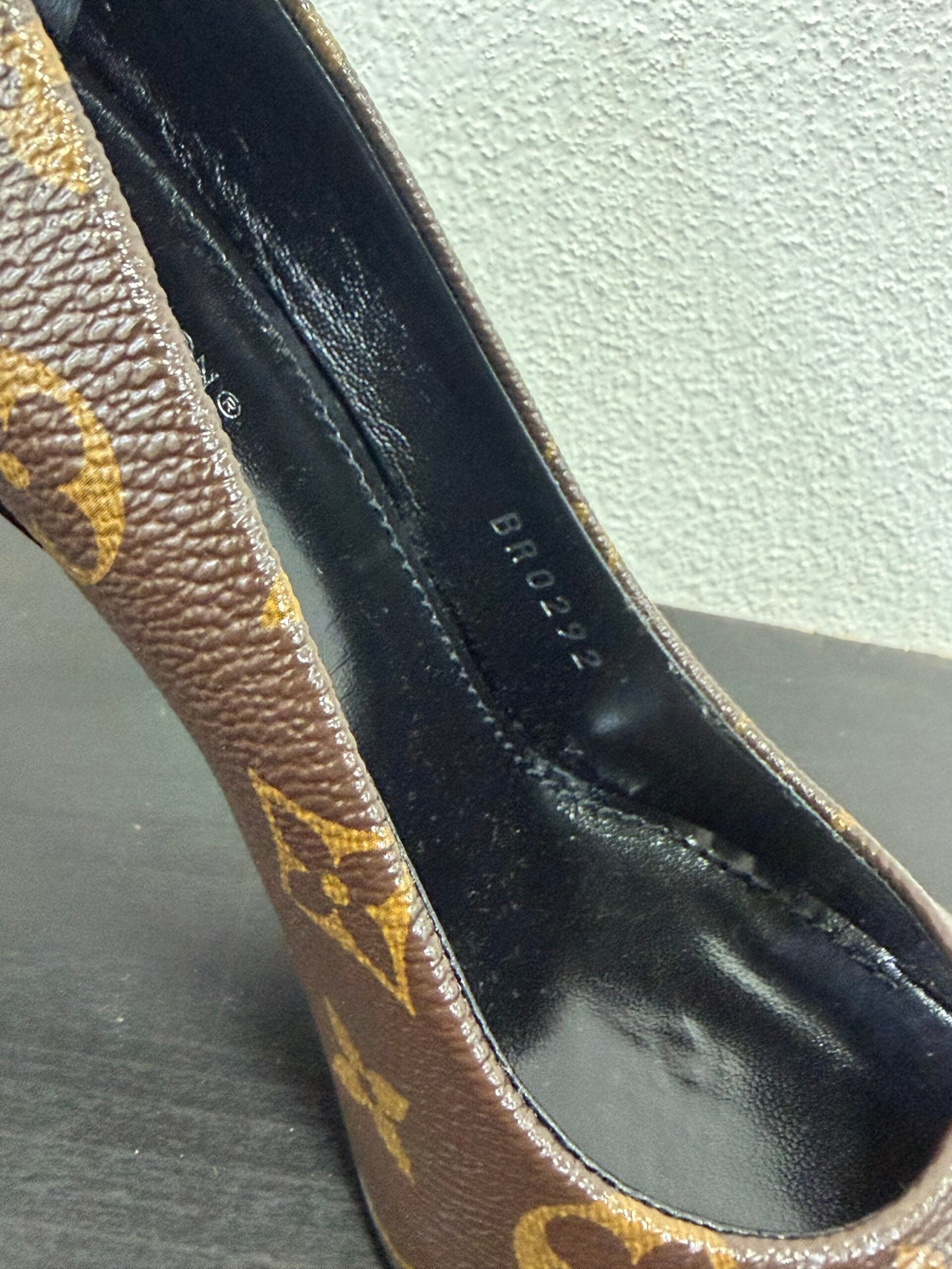 Louis Vuitton Décolleté Cherie Pump