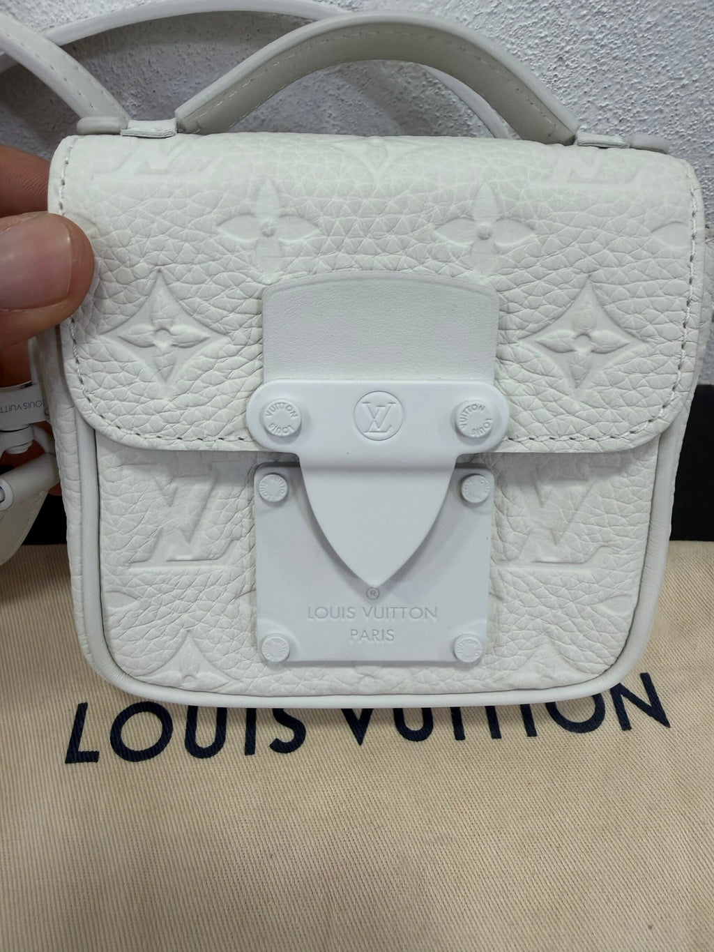 Louis Vuitton Pico S-lock Taurillon