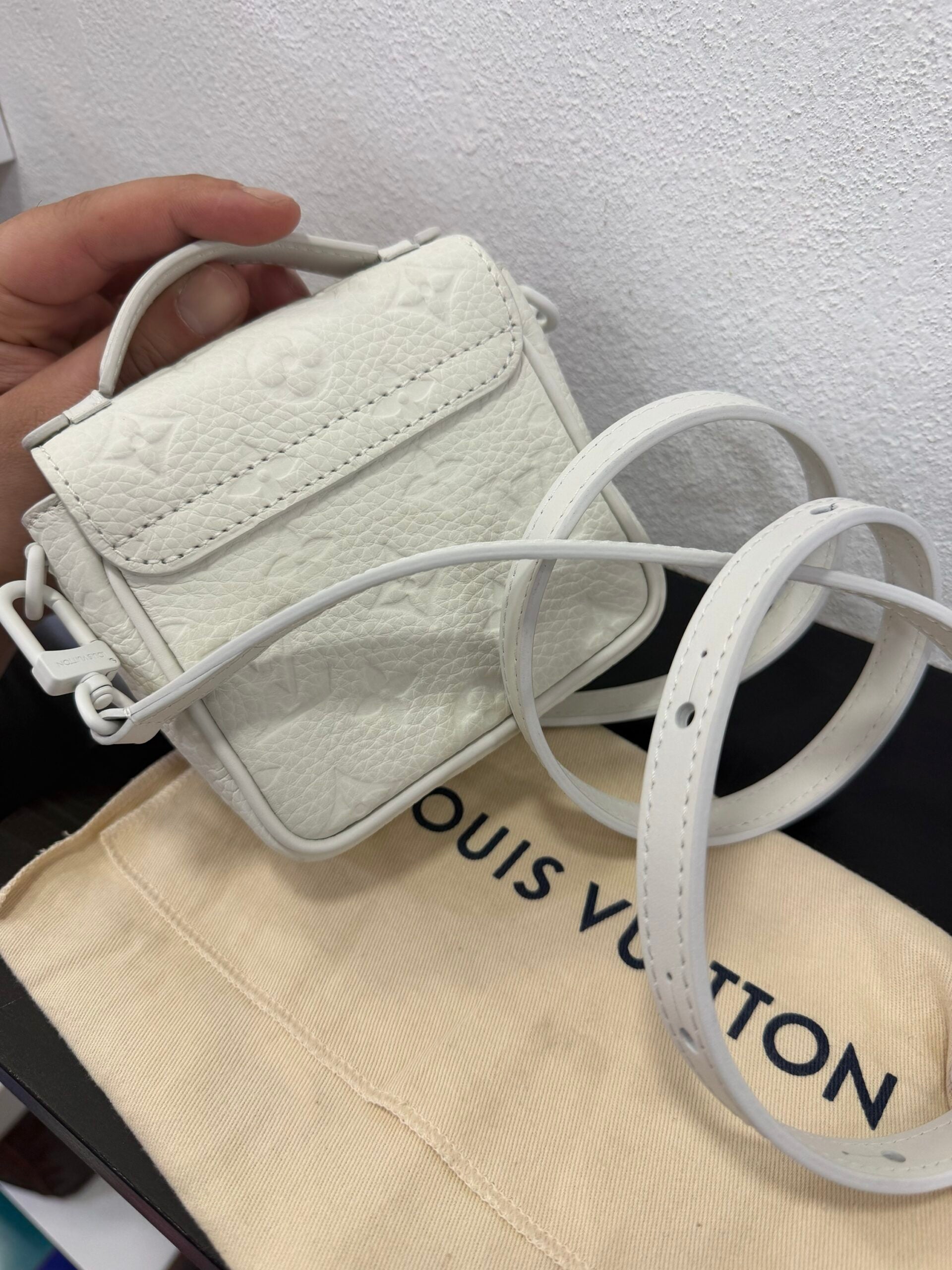Louis Vuitton Pico S-lock Taurillon