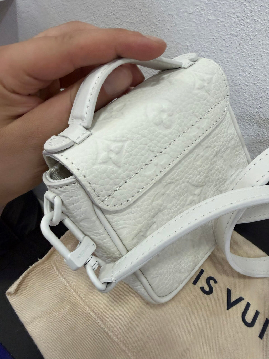 Louis Vuitton Pico S-lock Taurillon