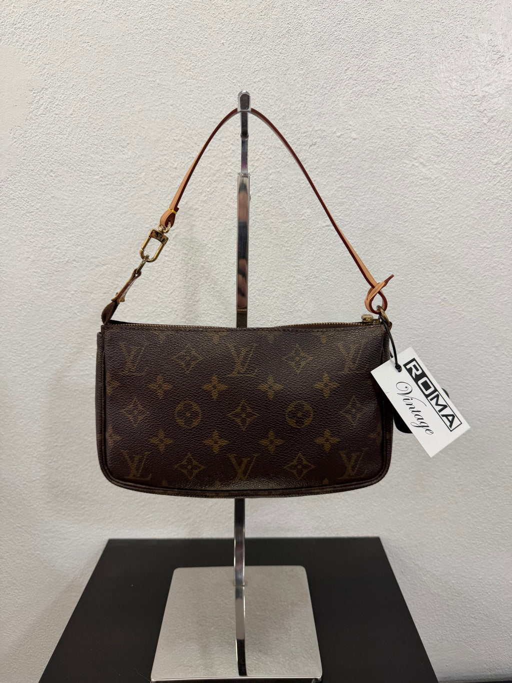 Louis Vuitton Pochette Accessoires Monogram