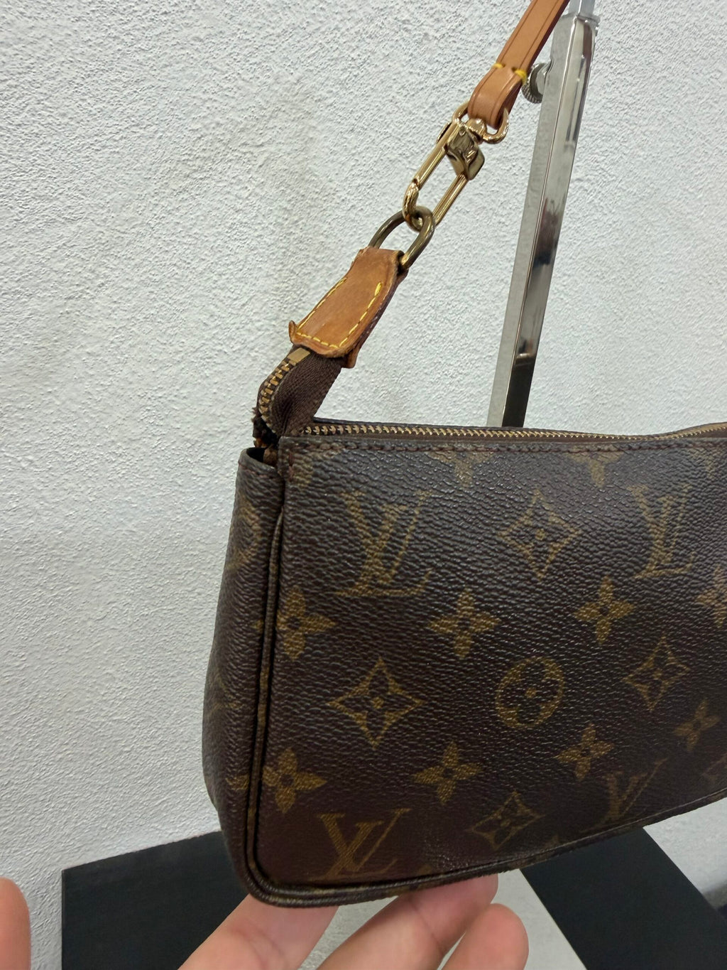 Louis Vuitton Pochette Accessoires Monogram