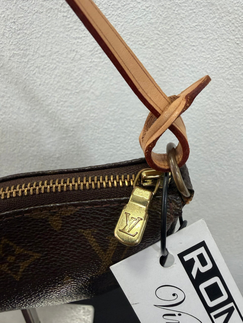 Louis Vuitton Pochette Accessoires Monogram