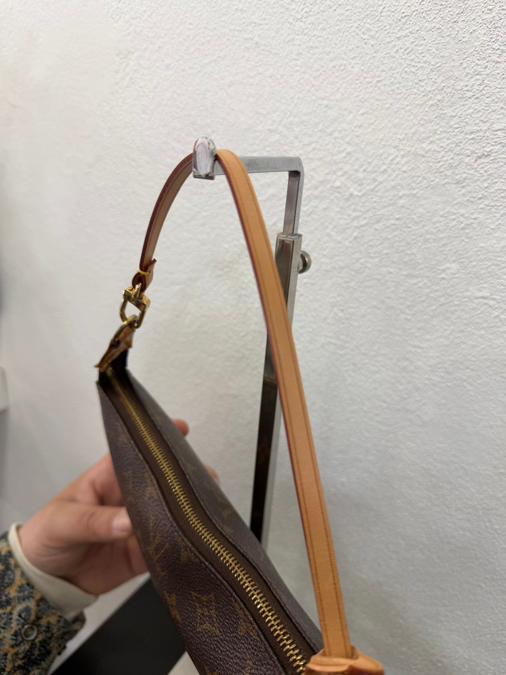 Louis Vuitton Pochette Accessoires Monogram