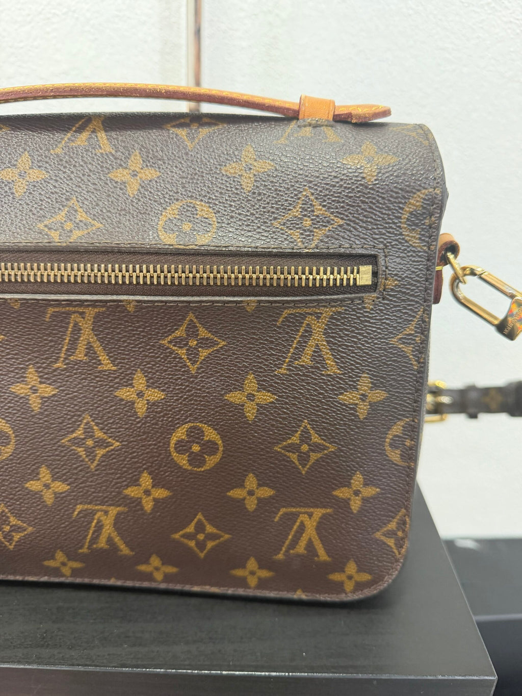 Louis Vuitton Metis Monogram