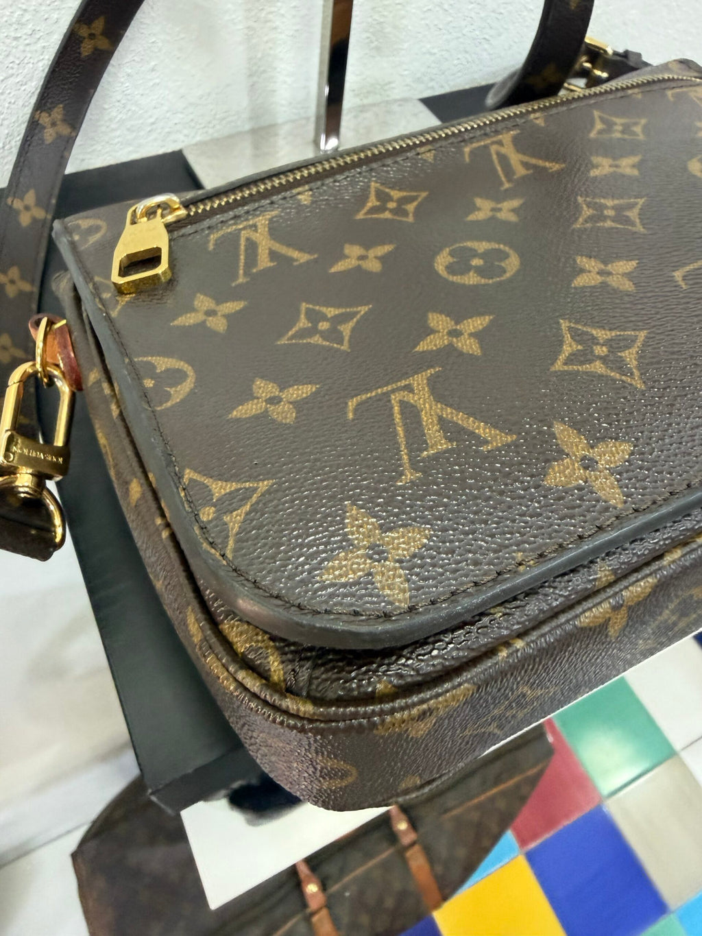 Louis Vuitton Metis Monogram