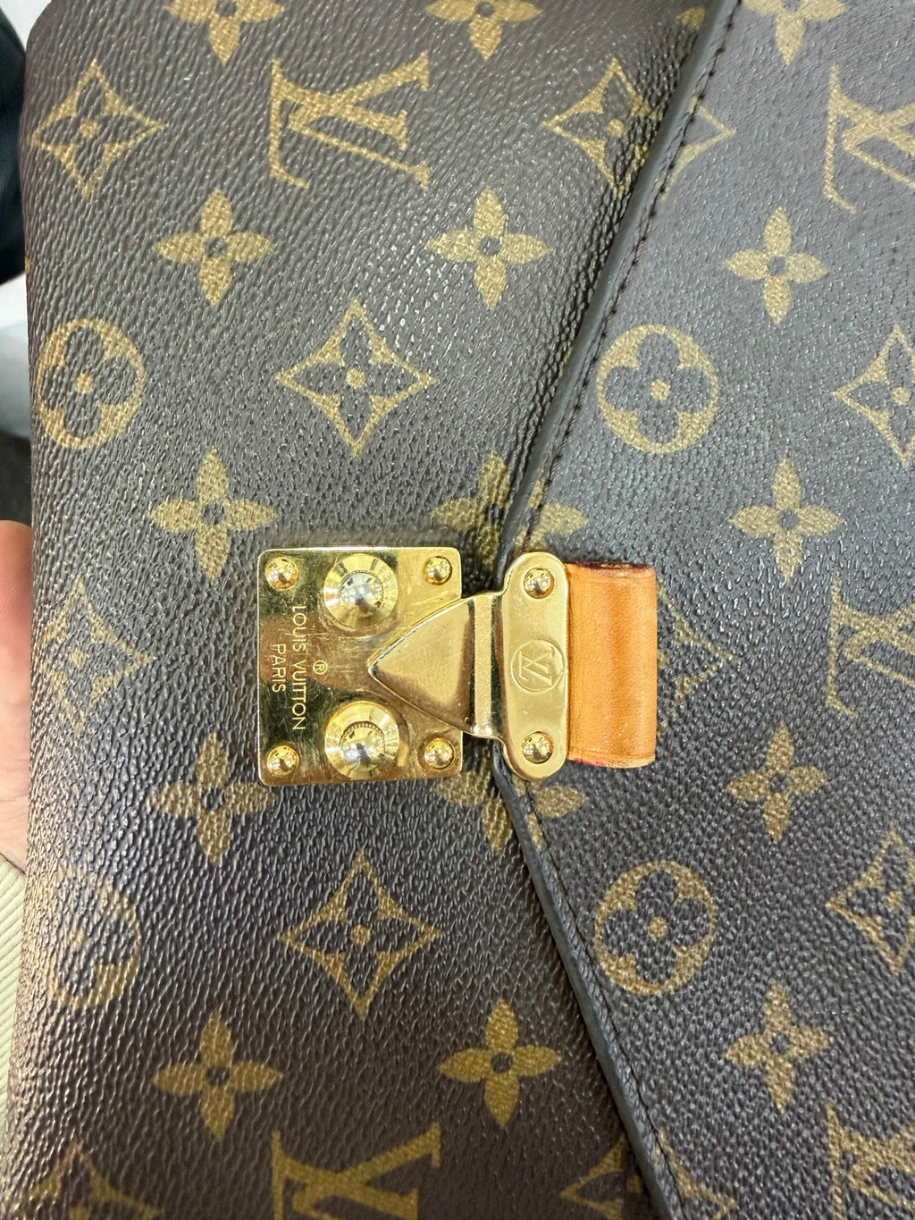 Louis Vuitton Metis Monogram