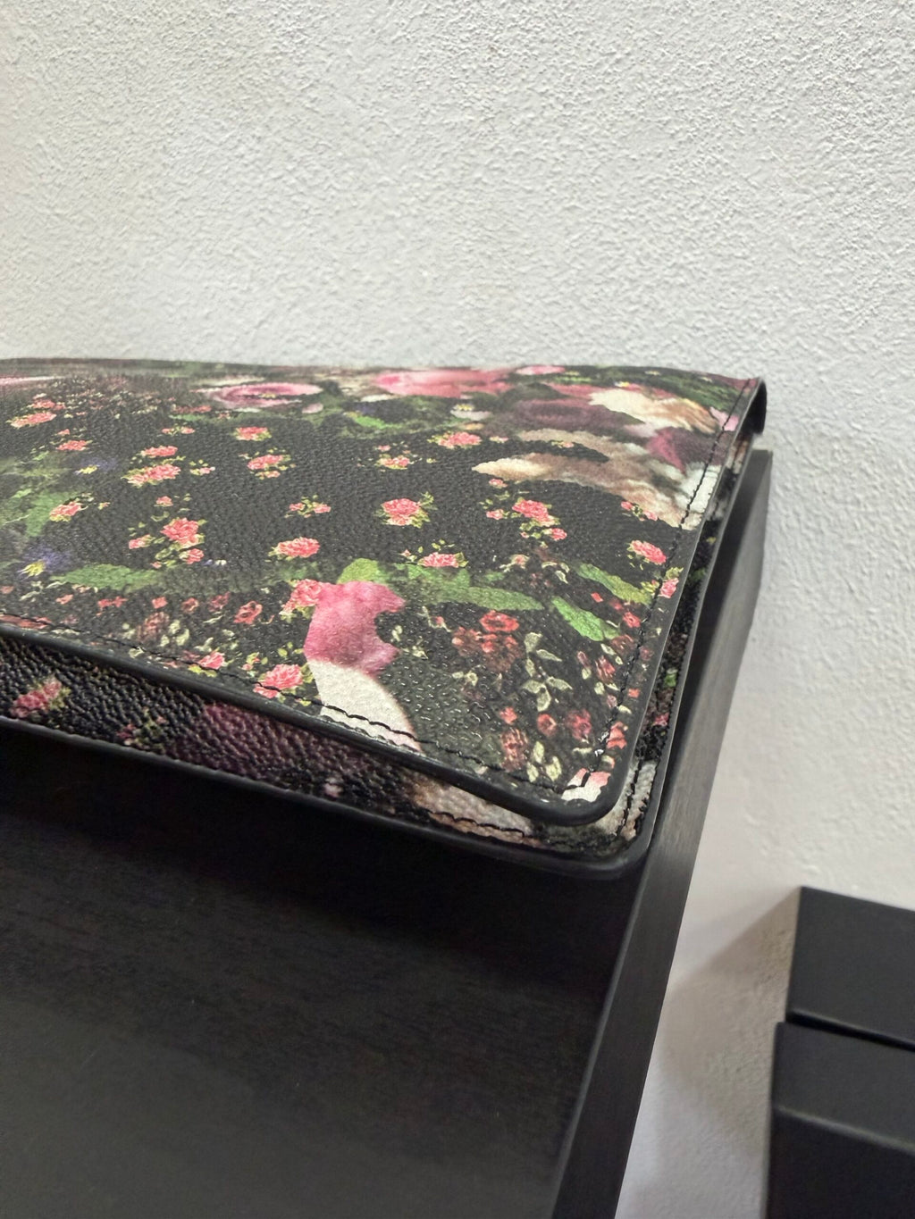 Givenchy pochette floreale