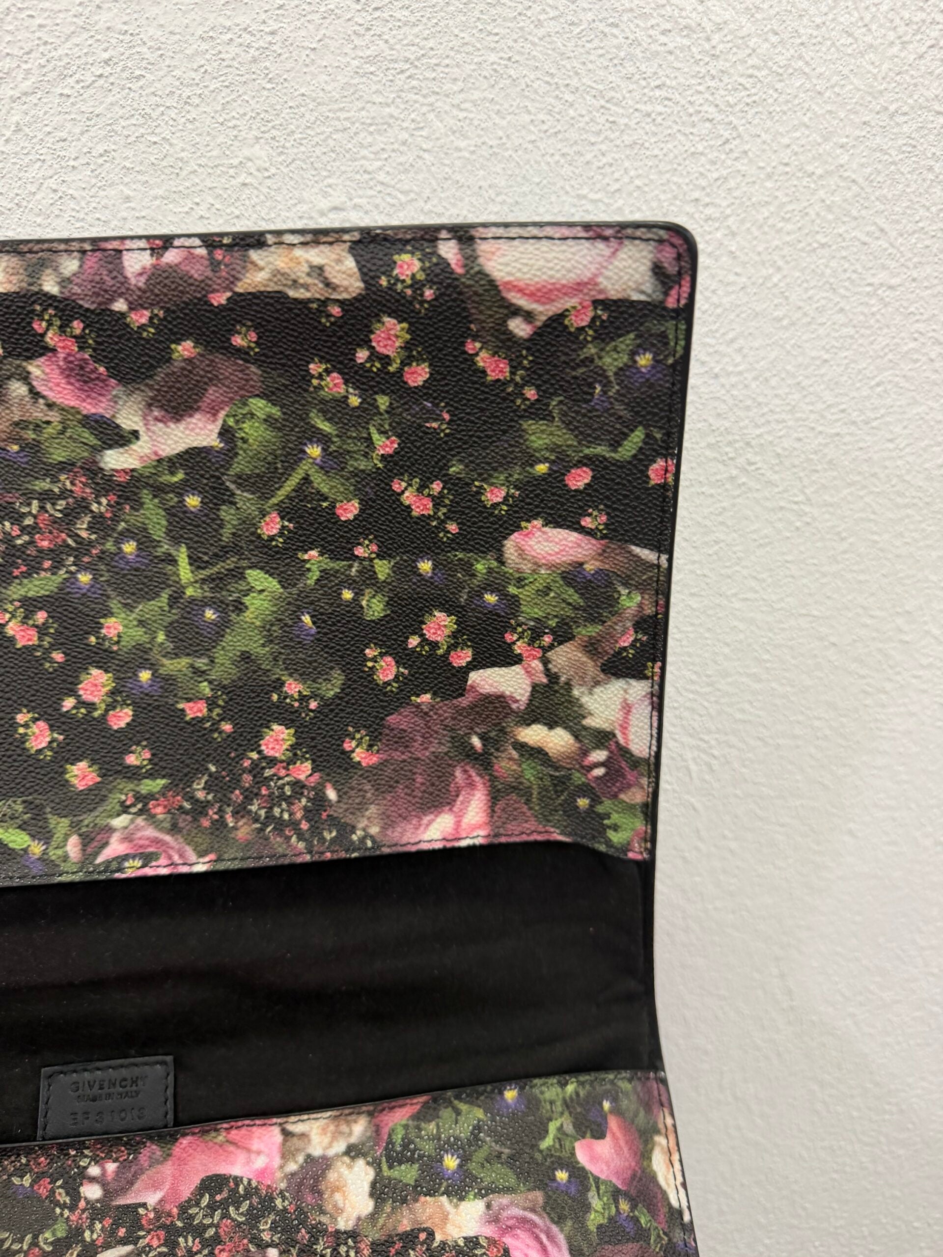Givenchy pochette floreale