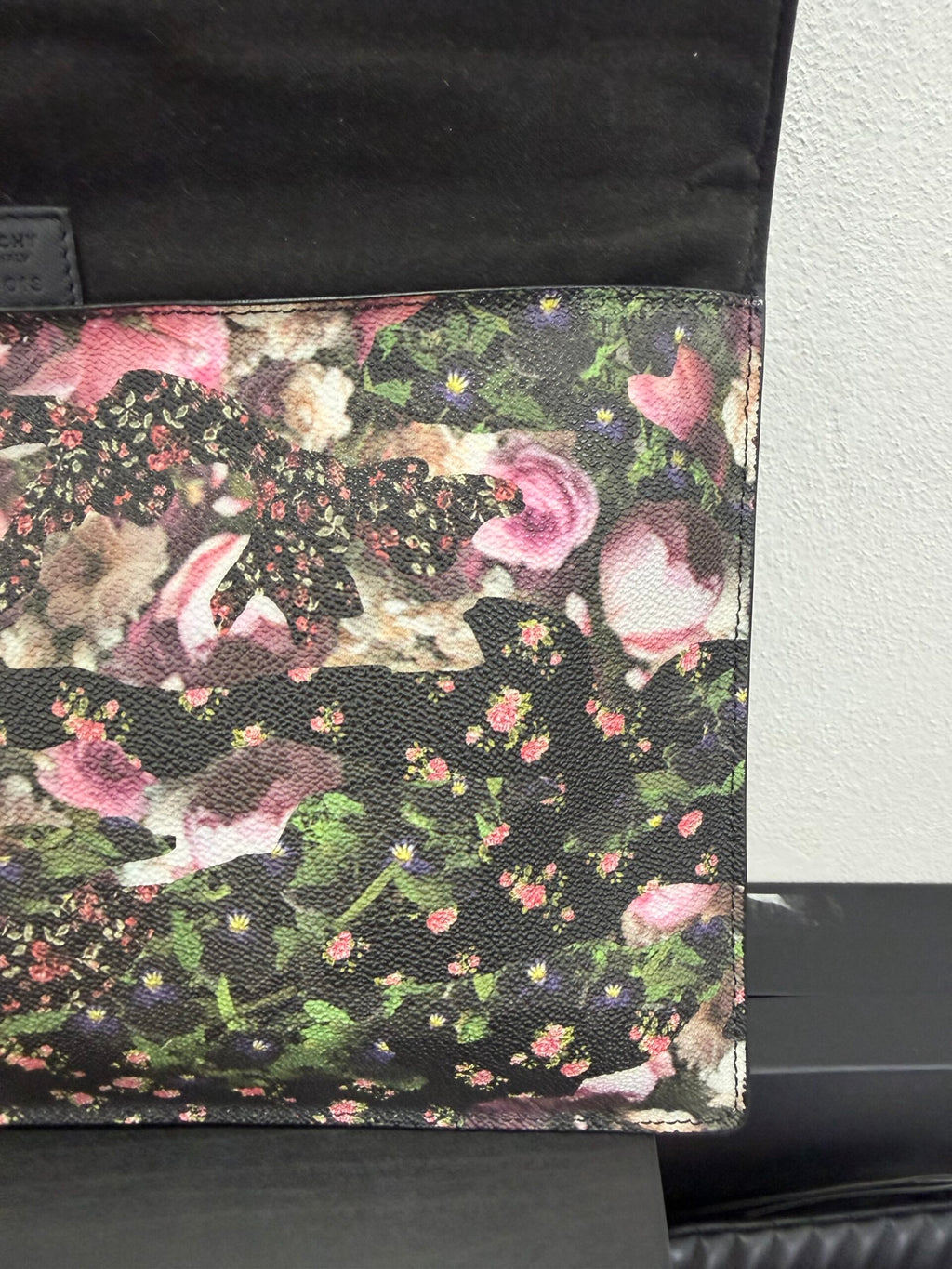 Givenchy pochette floreale