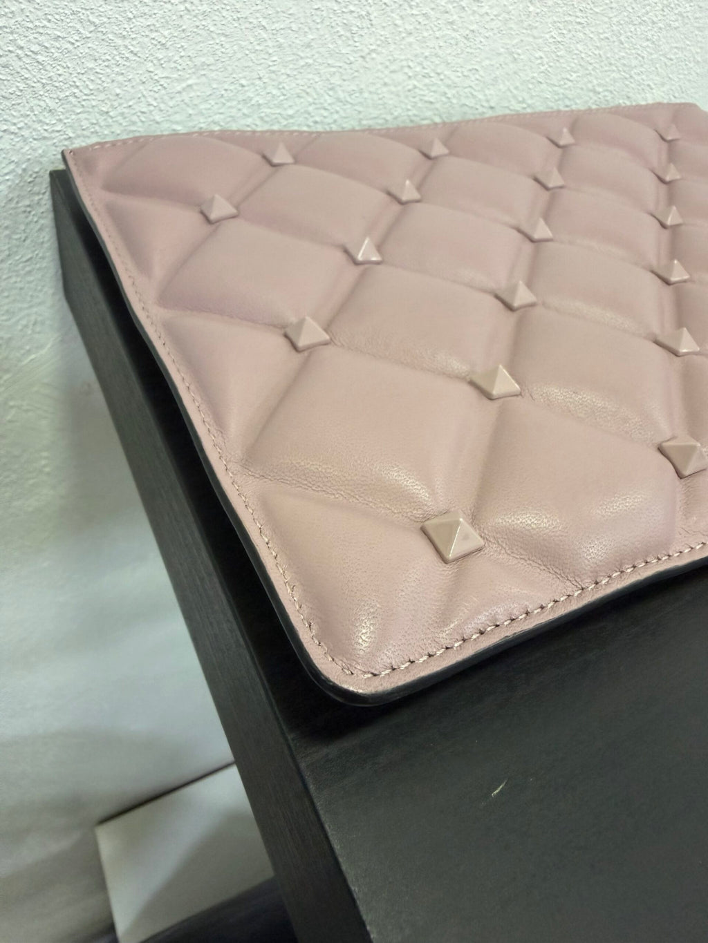 Valentino Garavani Pochette in pelle Spike