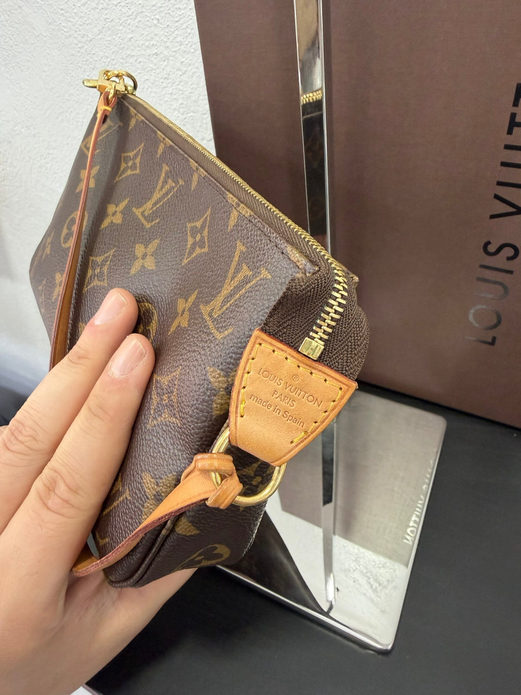 Louis Vuitton Pochette Accessoires