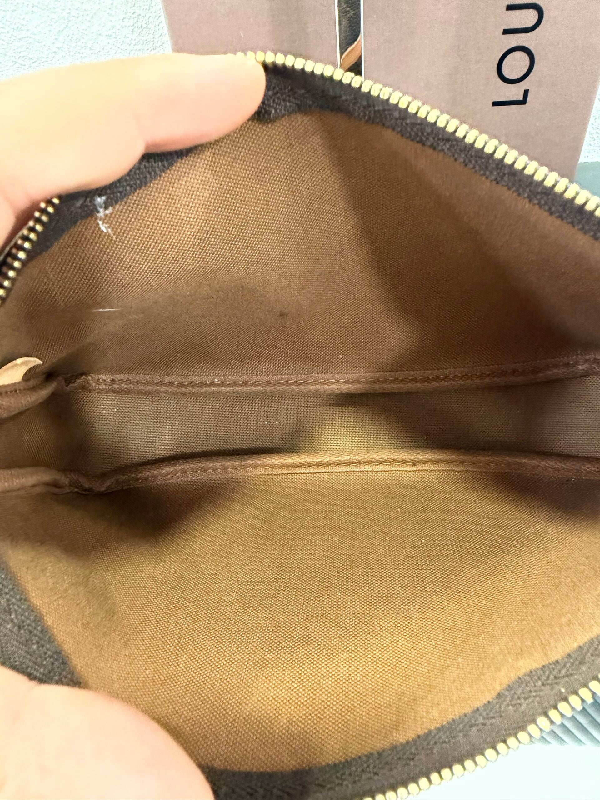 Louis Vuitton Pochette Accessoires