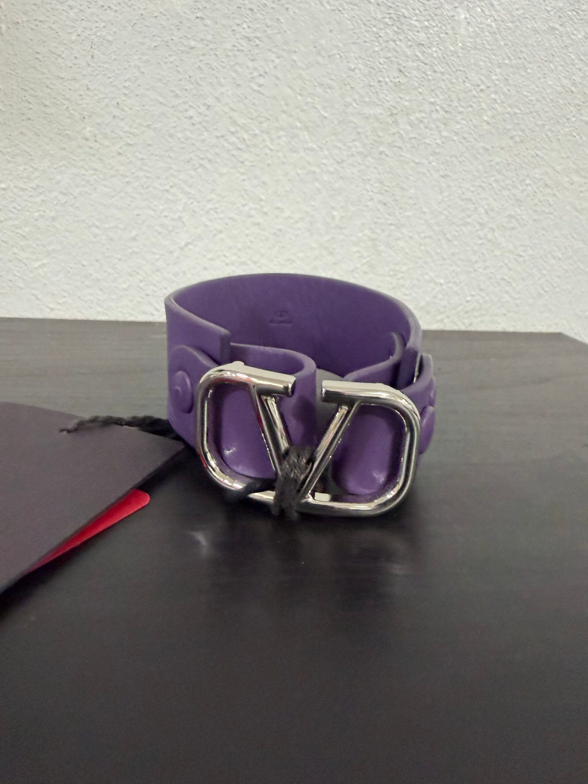 Valentino Garavani Bracciale in pelle V Logo