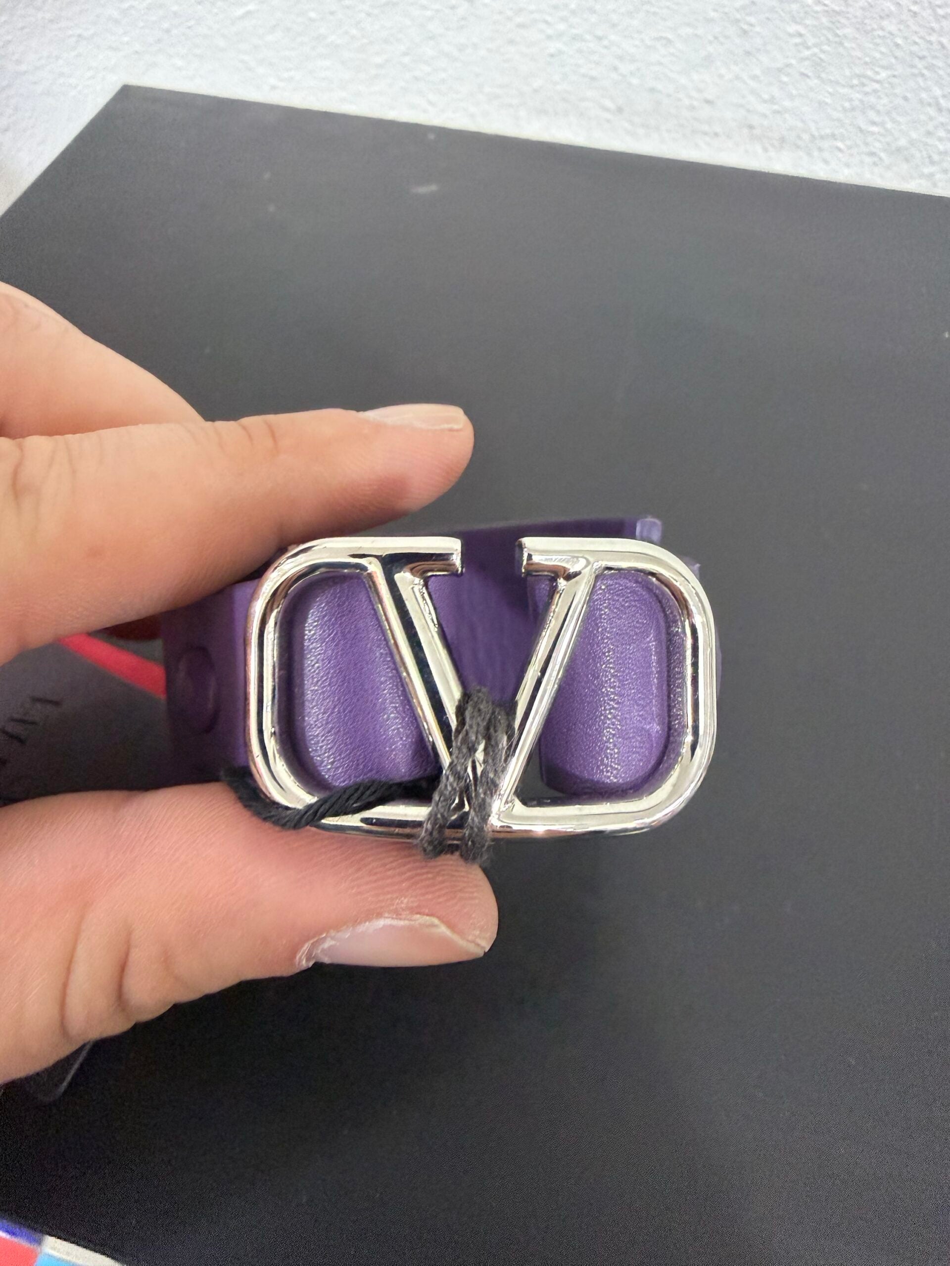 Valentino Garavani Bracciale in pelle V Logo