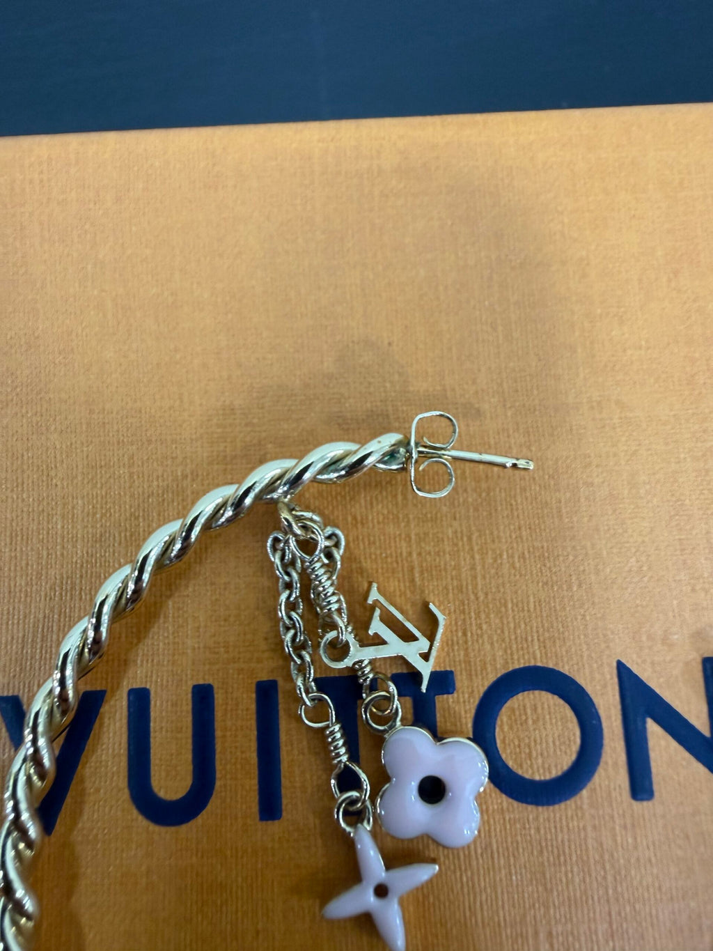 Louis Vuitton Orecchini a cerchio Sweet Monogram