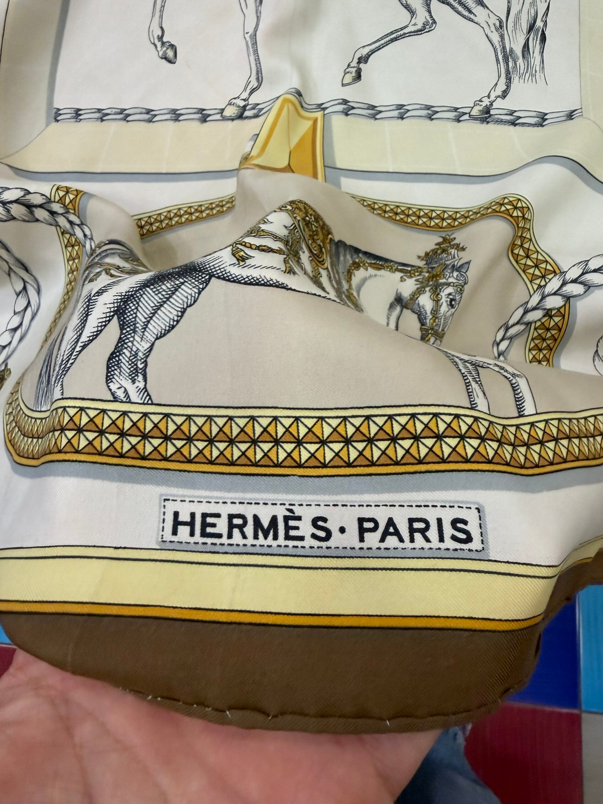 Hermès carré 90 Grand Apparat