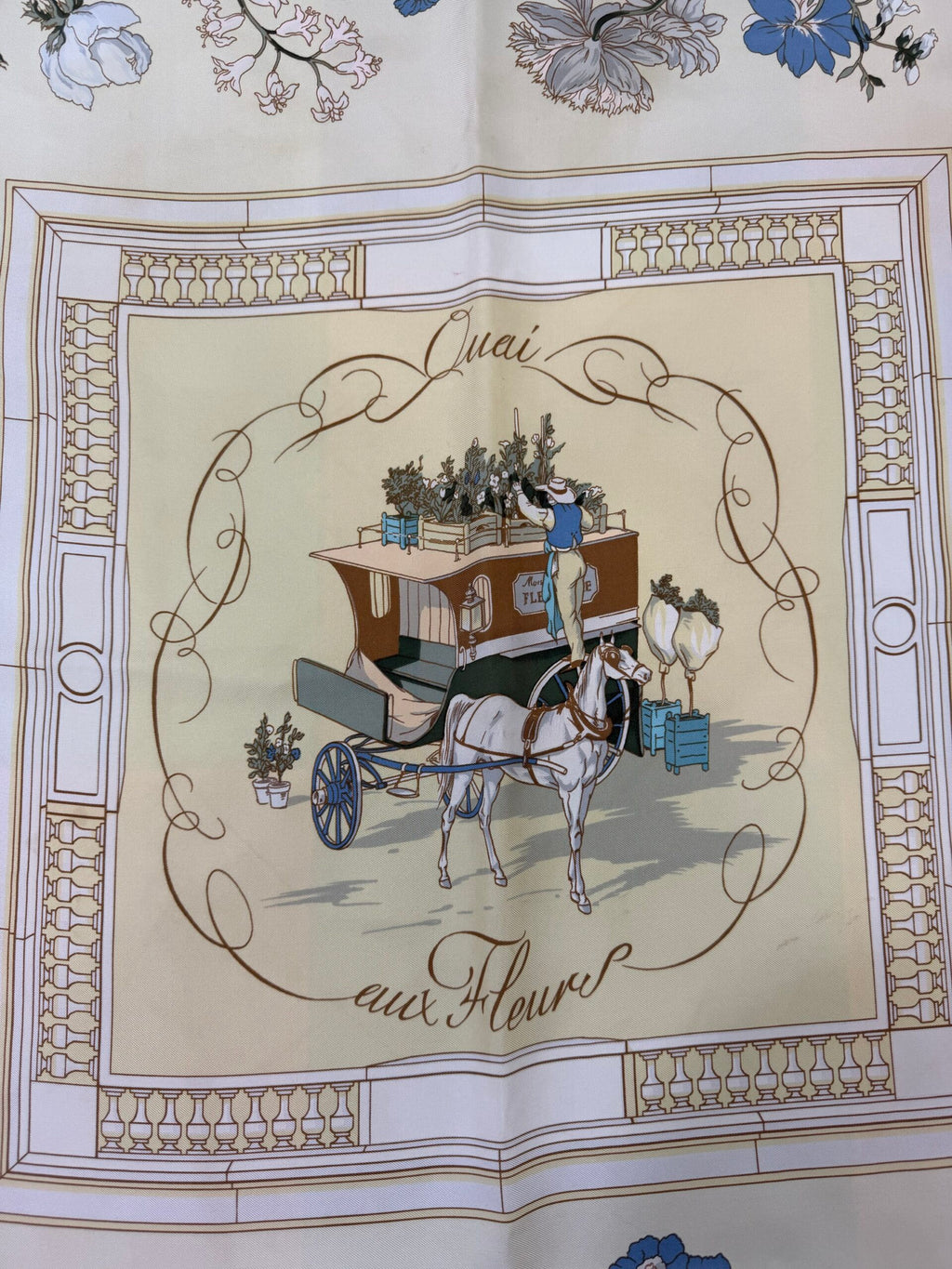 Hermès Carré Quai aux Fleurs by Hugo Grygkar