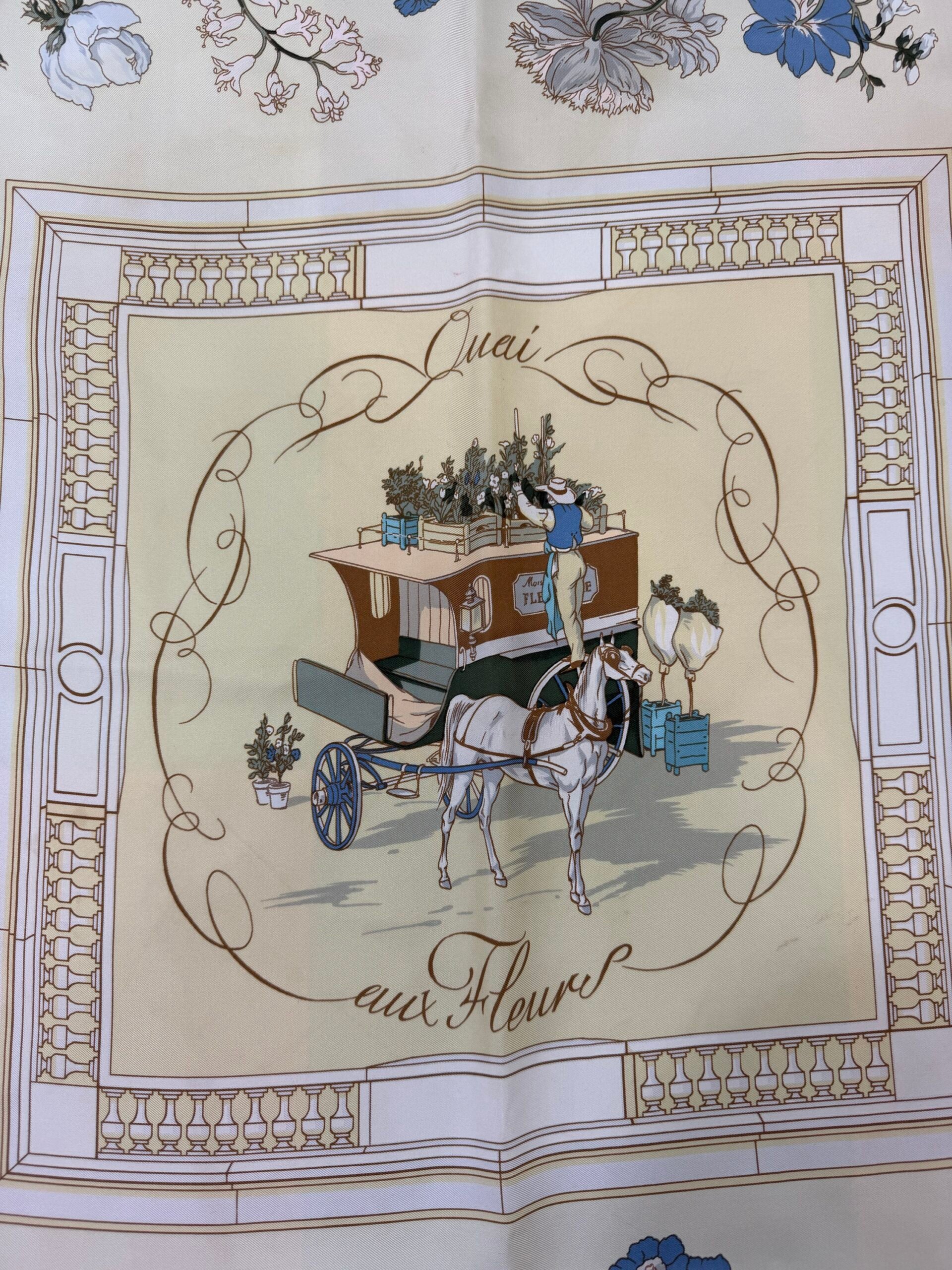 Hermès Carré Quai aux Fleurs by Hugo Grygkar