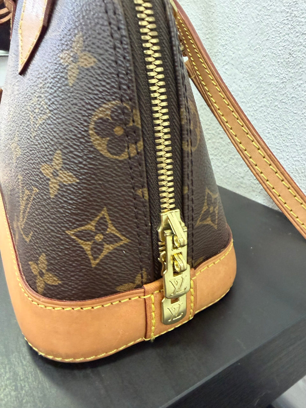 Louis Vuitton Alma BB Monogram