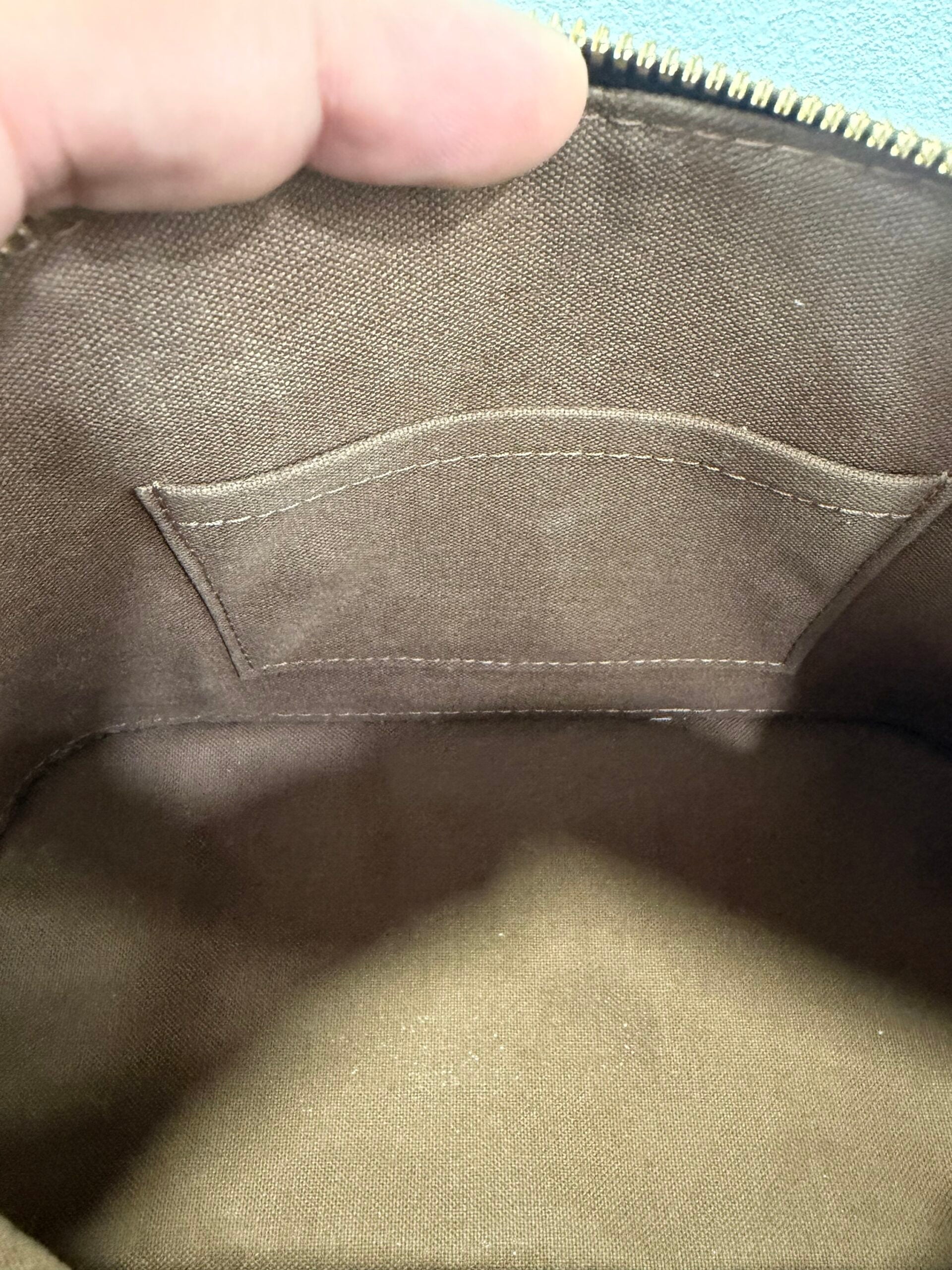Louis Vuitton Alma BB Monogram