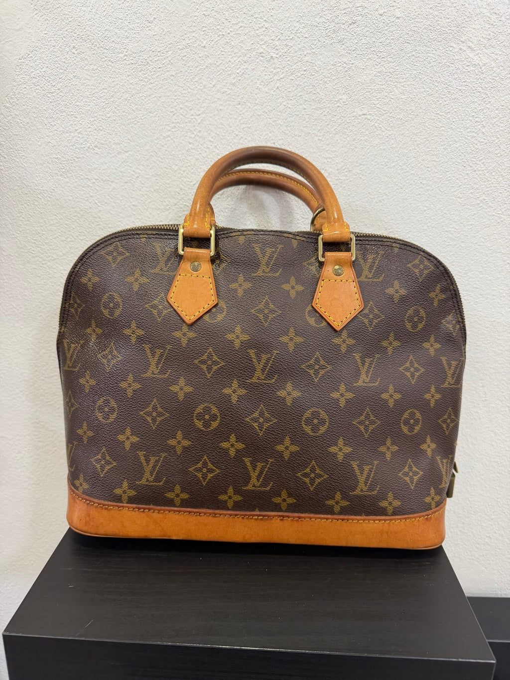 Louis Vuitton Alma PM