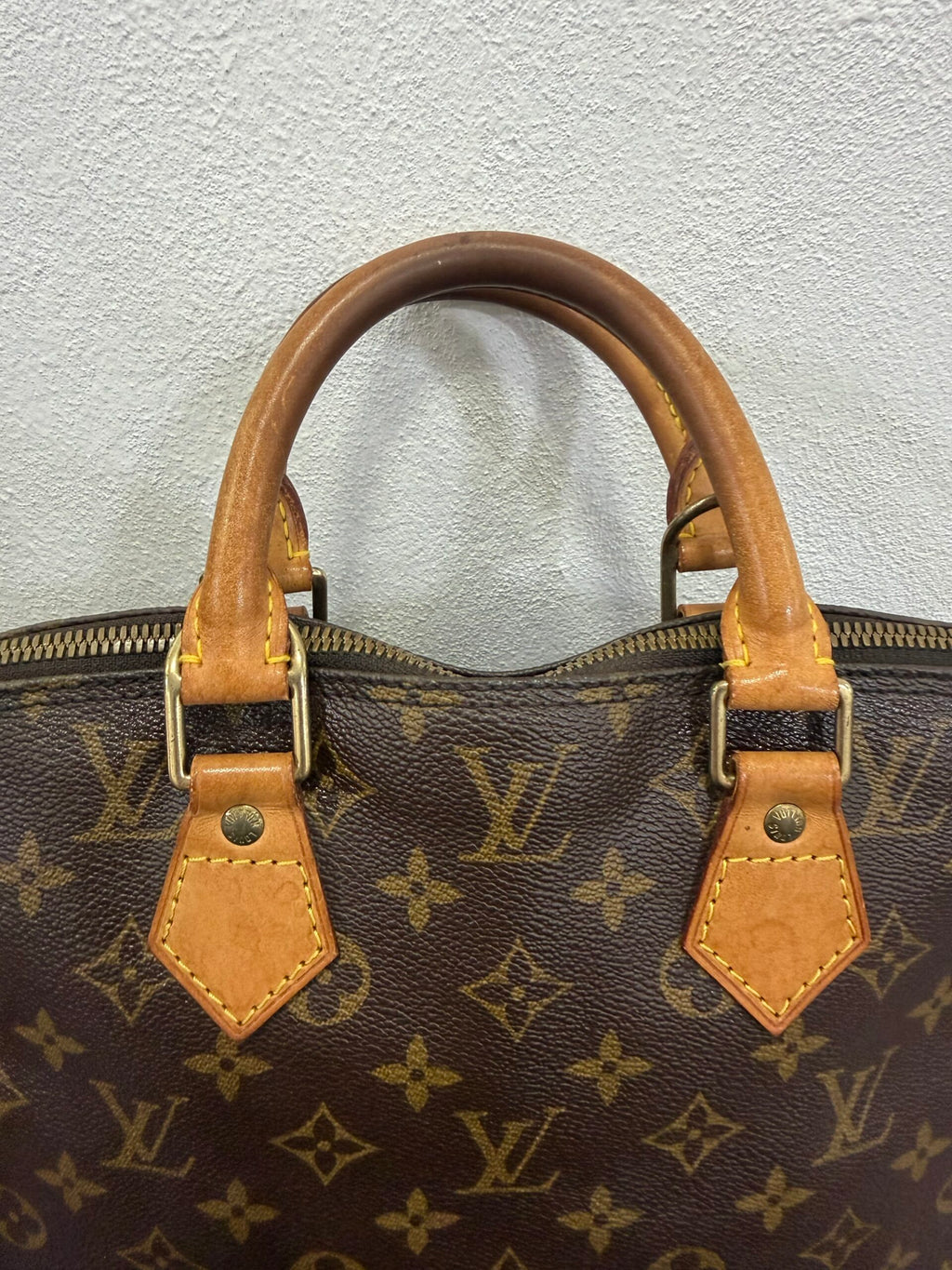 Louis Vuitton Alma PM