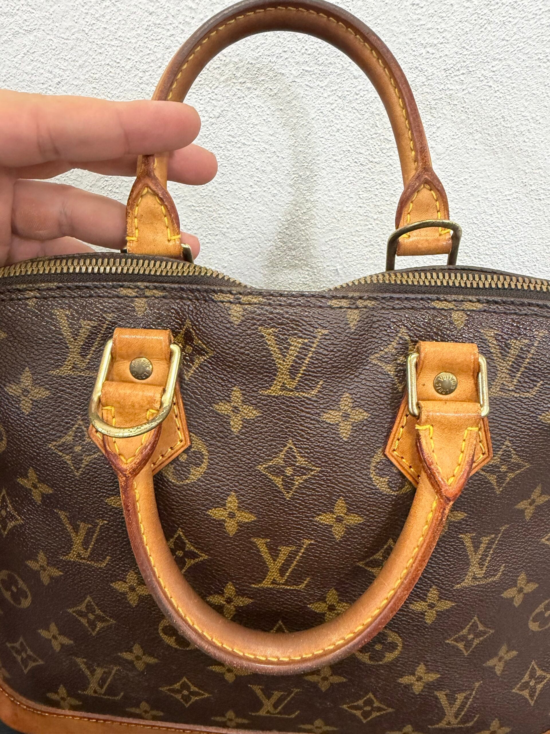 Louis Vuitton Alma PM