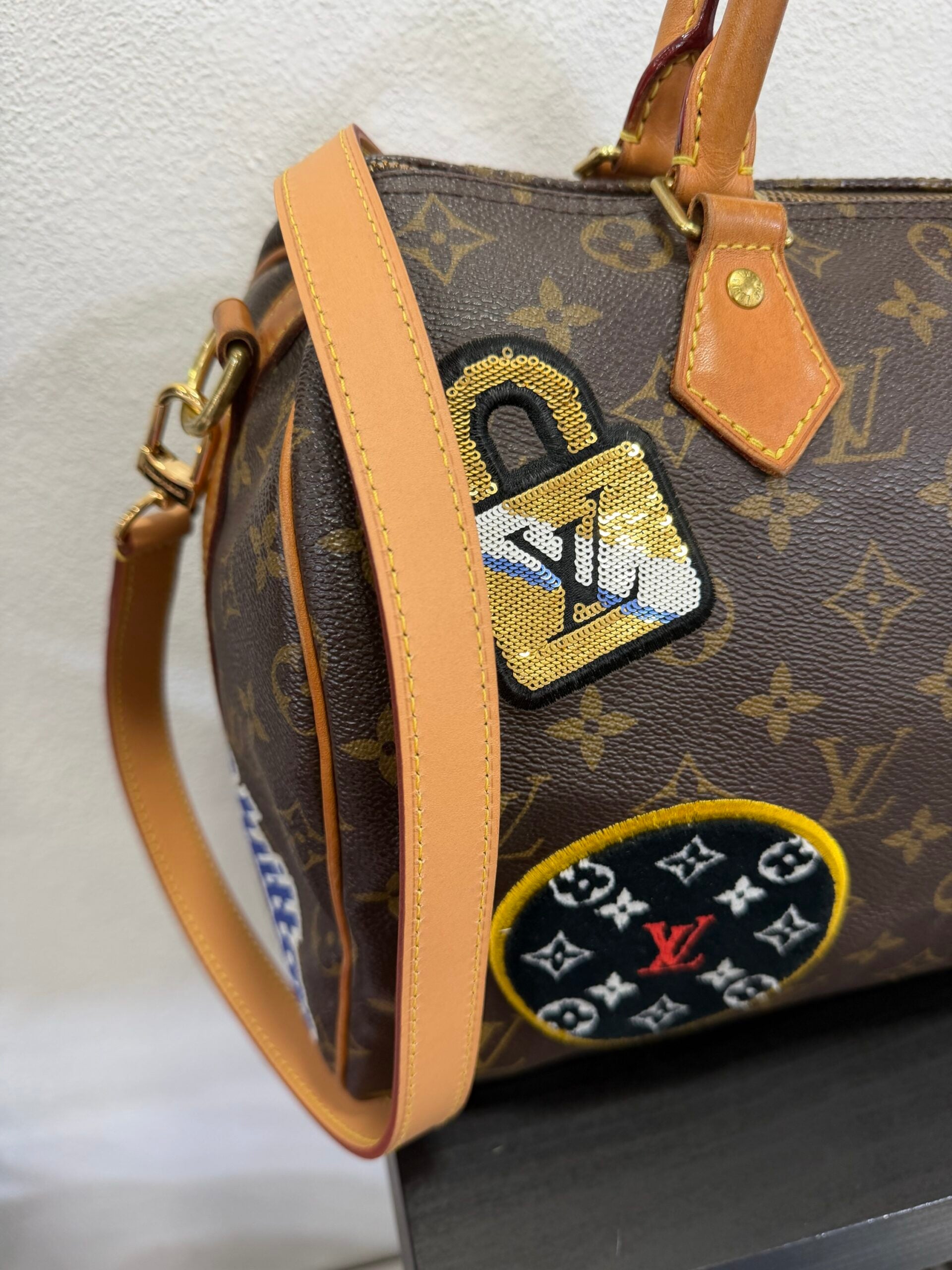 Louis Vuitton Speedy 30 Patches