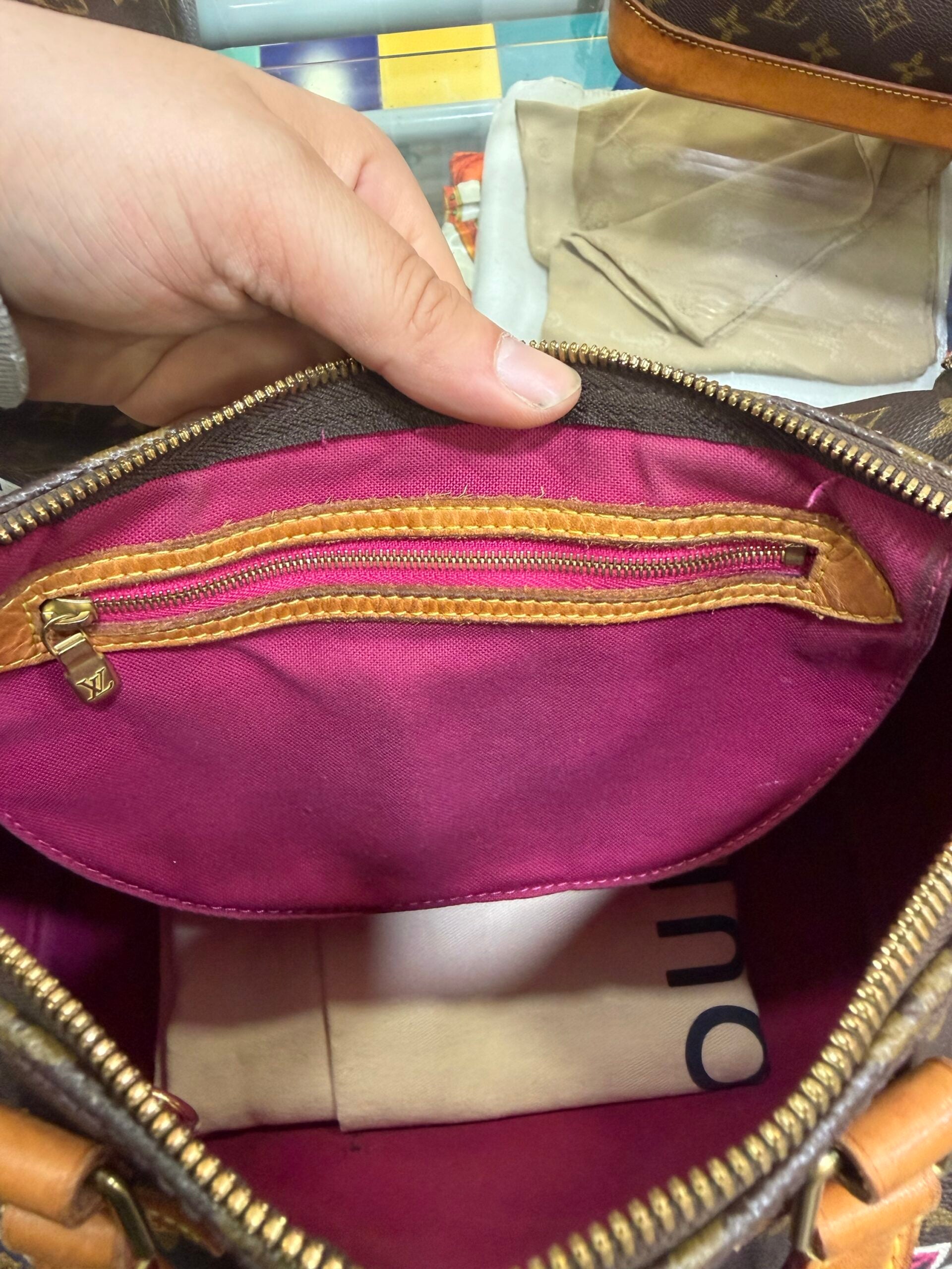 Louis Vuitton Speedy 30 Patches
