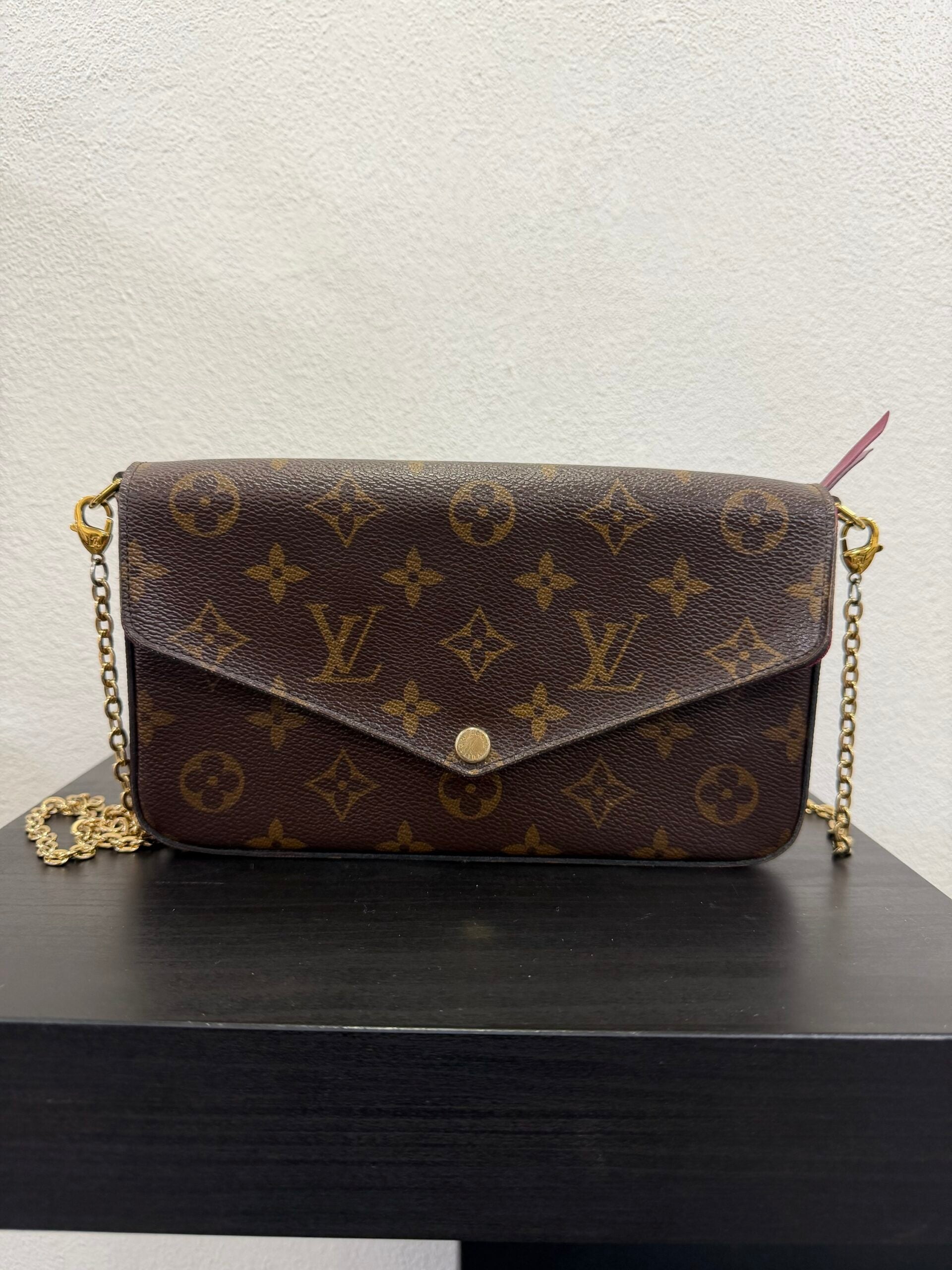 Louis Vuitton Pochette Felicié con portafogli