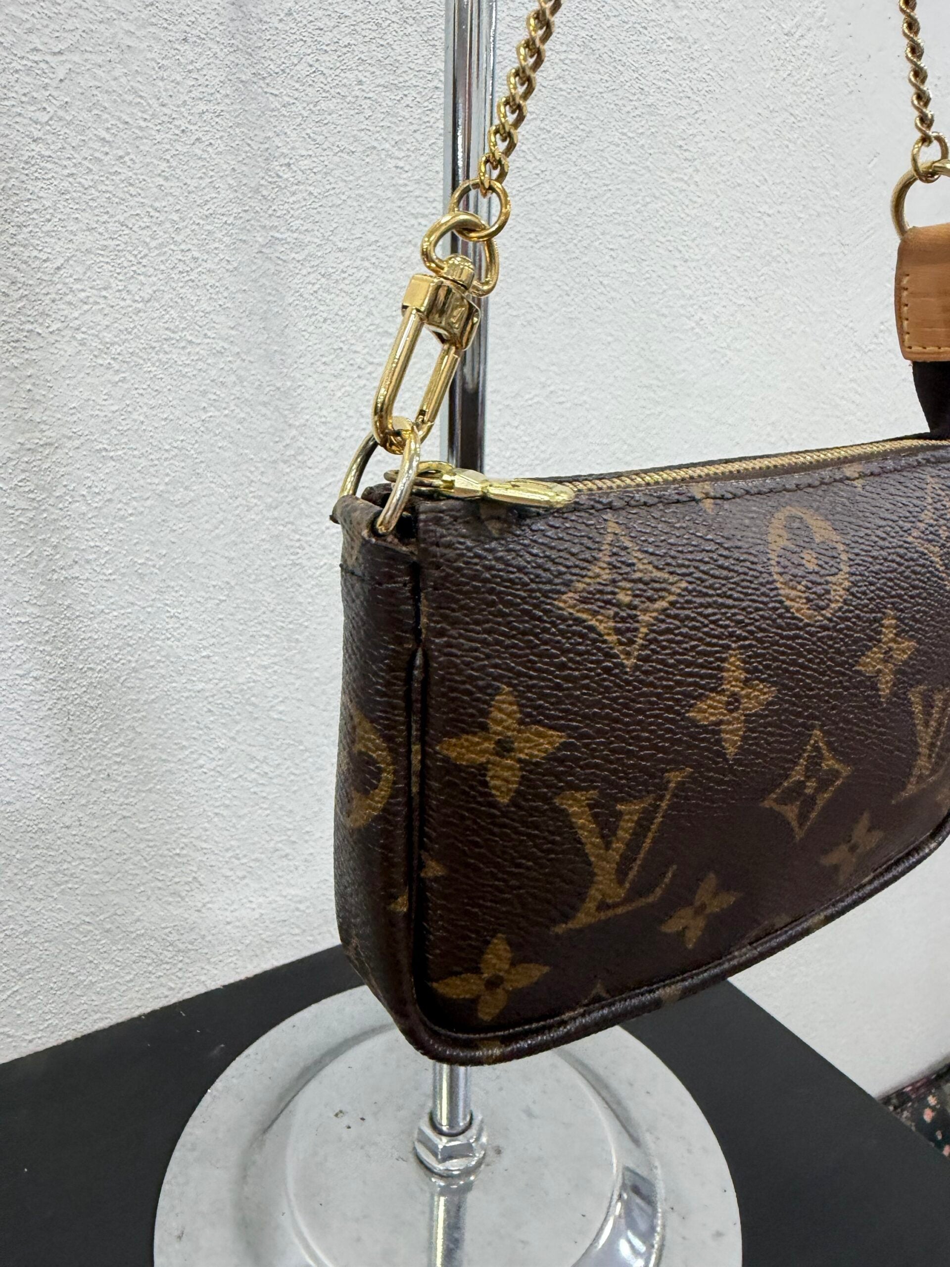 Louis Vuitton Mini Pochette Accessoires
