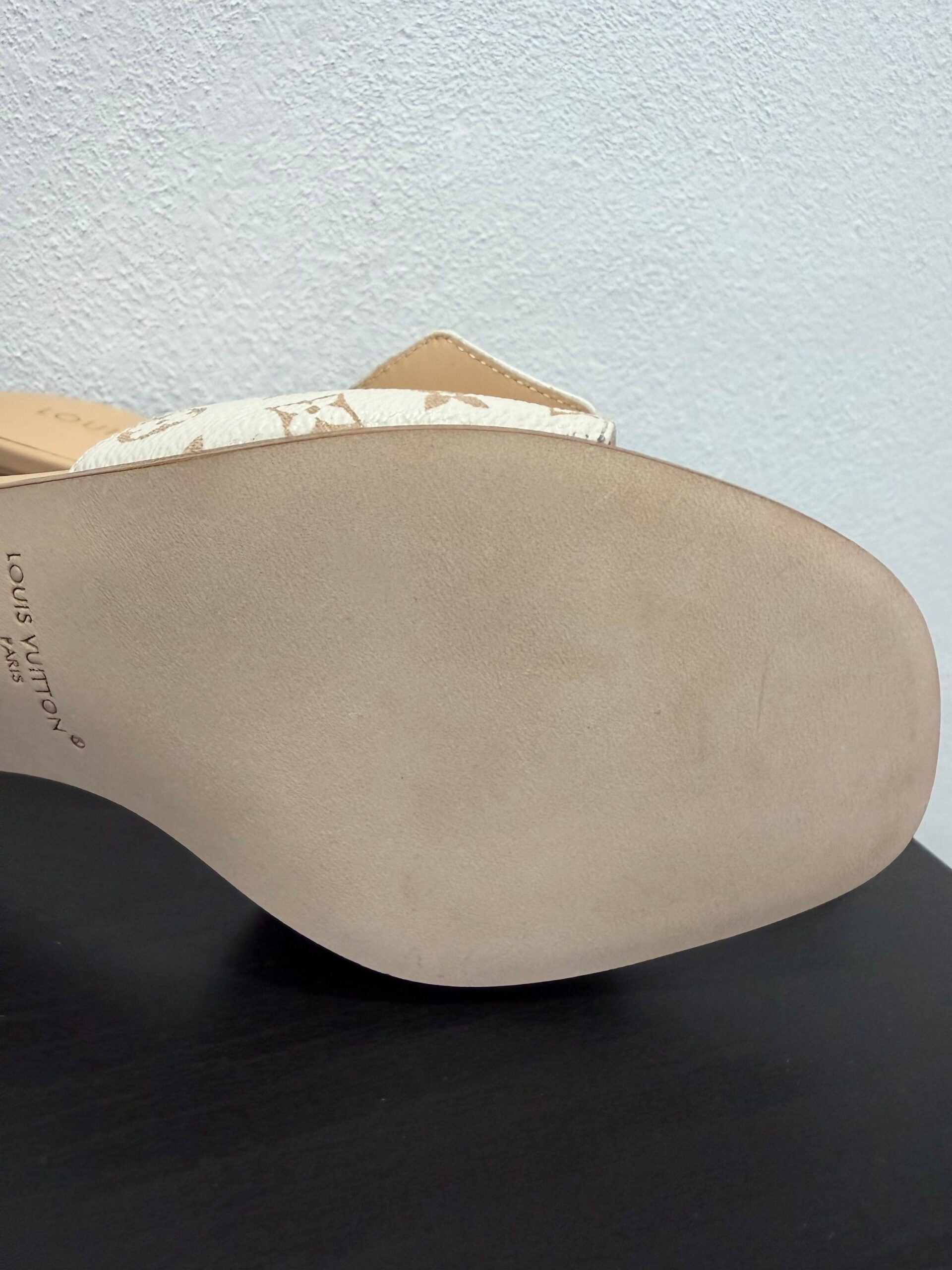 Louis Vuitton Sandalo Frame 38