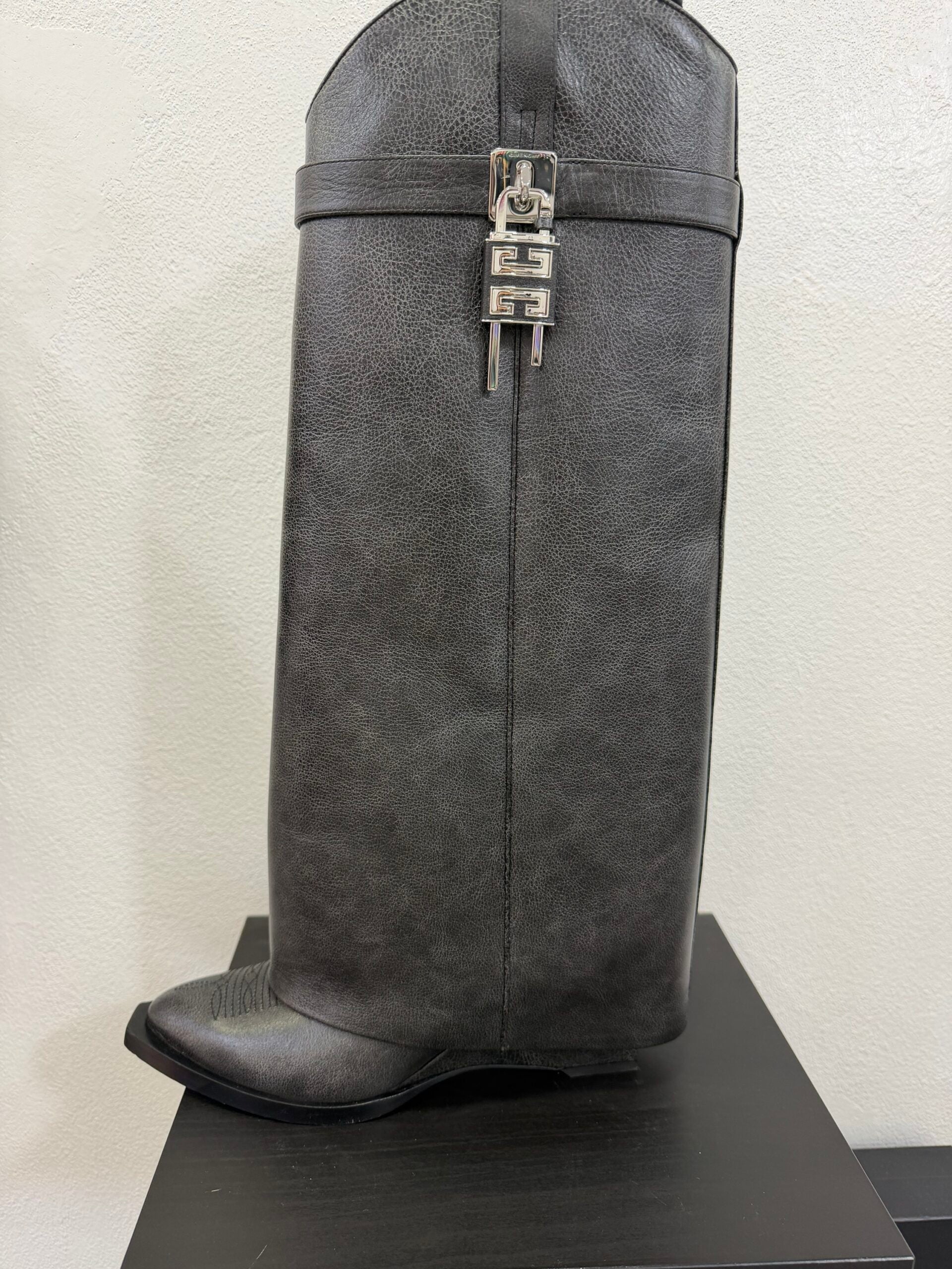Givenchy Stivali Shark Cowboy 38