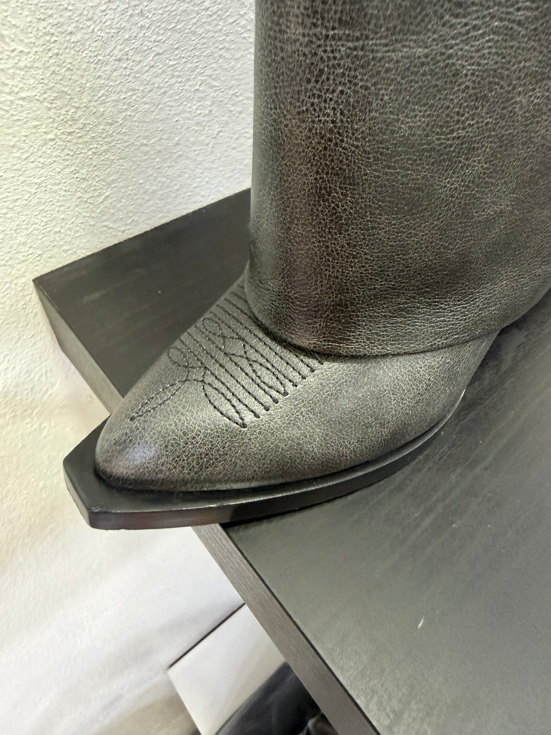 Givenchy Stivali Shark Cowboy 38
