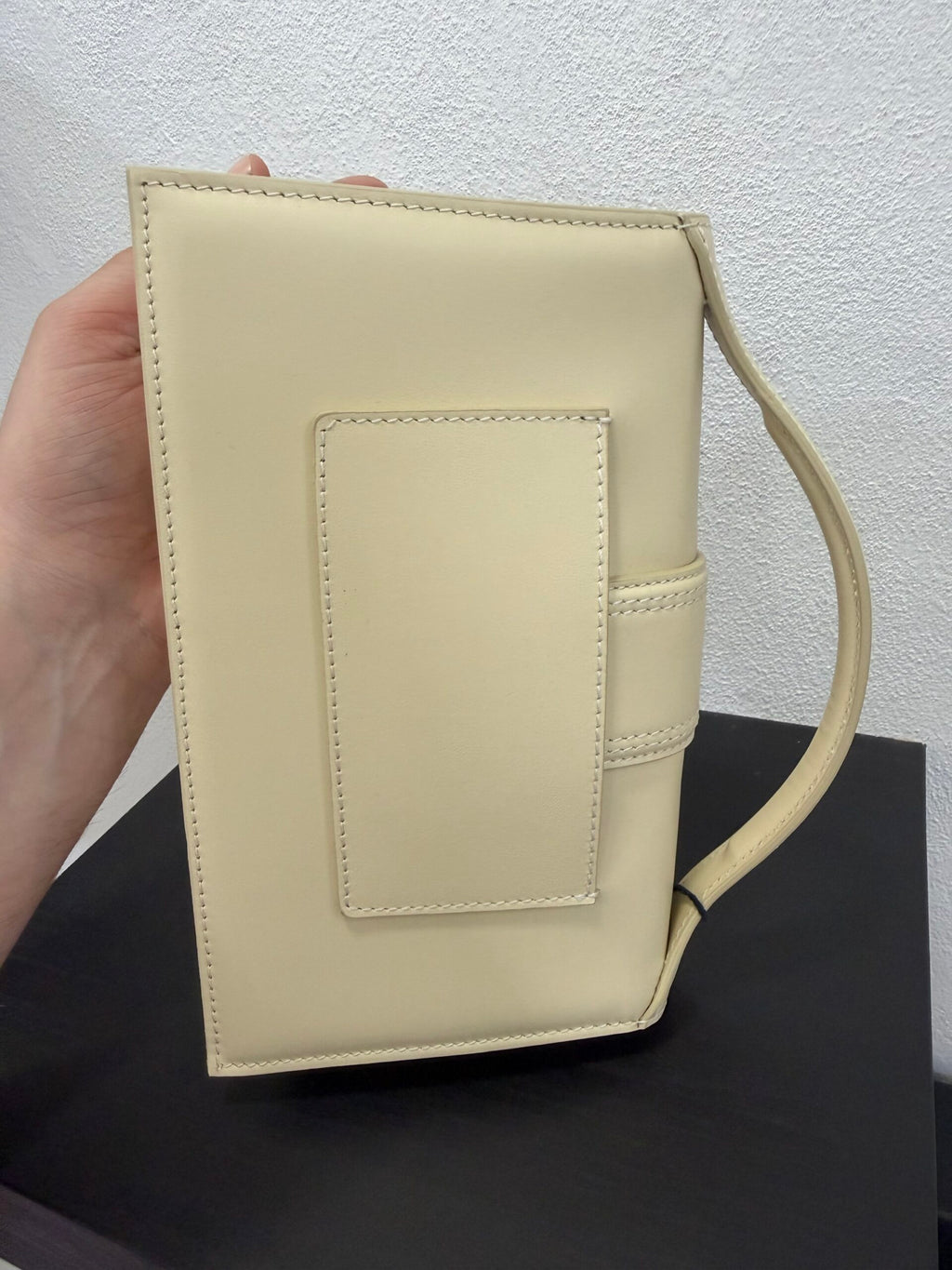Jacquemus Le Grand Bambino Crema