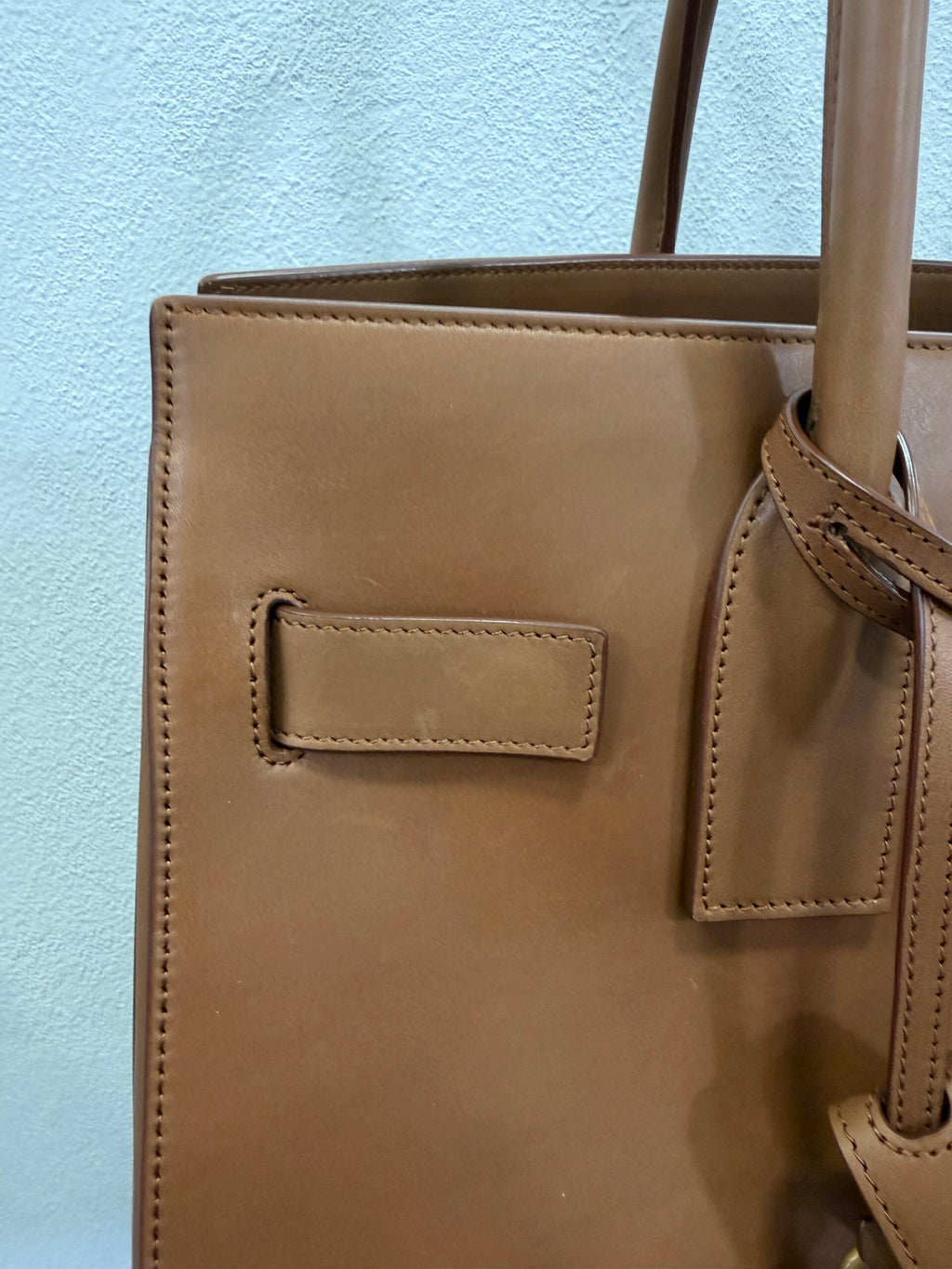 Saint Laurent Sac de Jour (New)