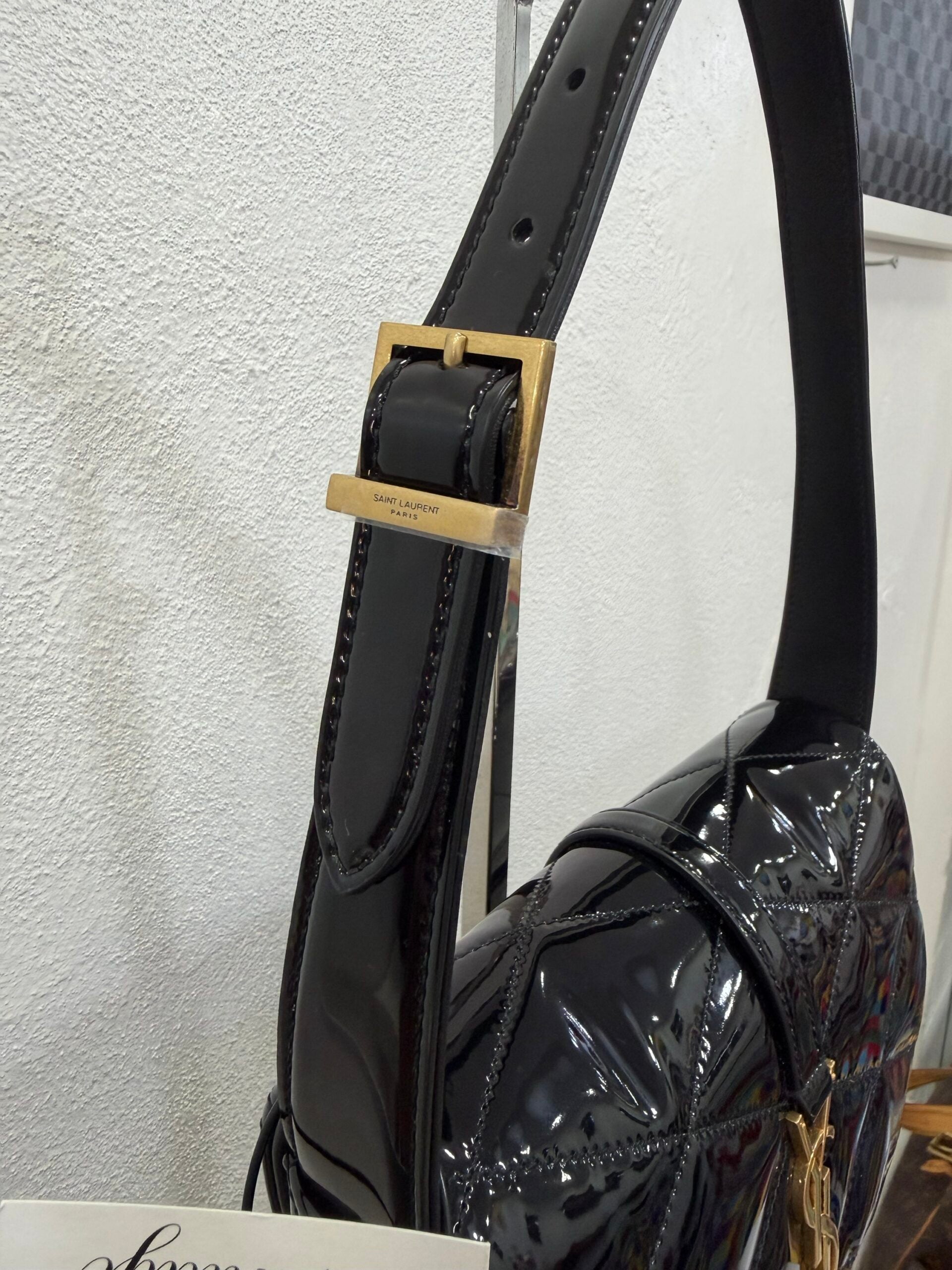 Saint Laurent Le 57 in pelle Verniciata