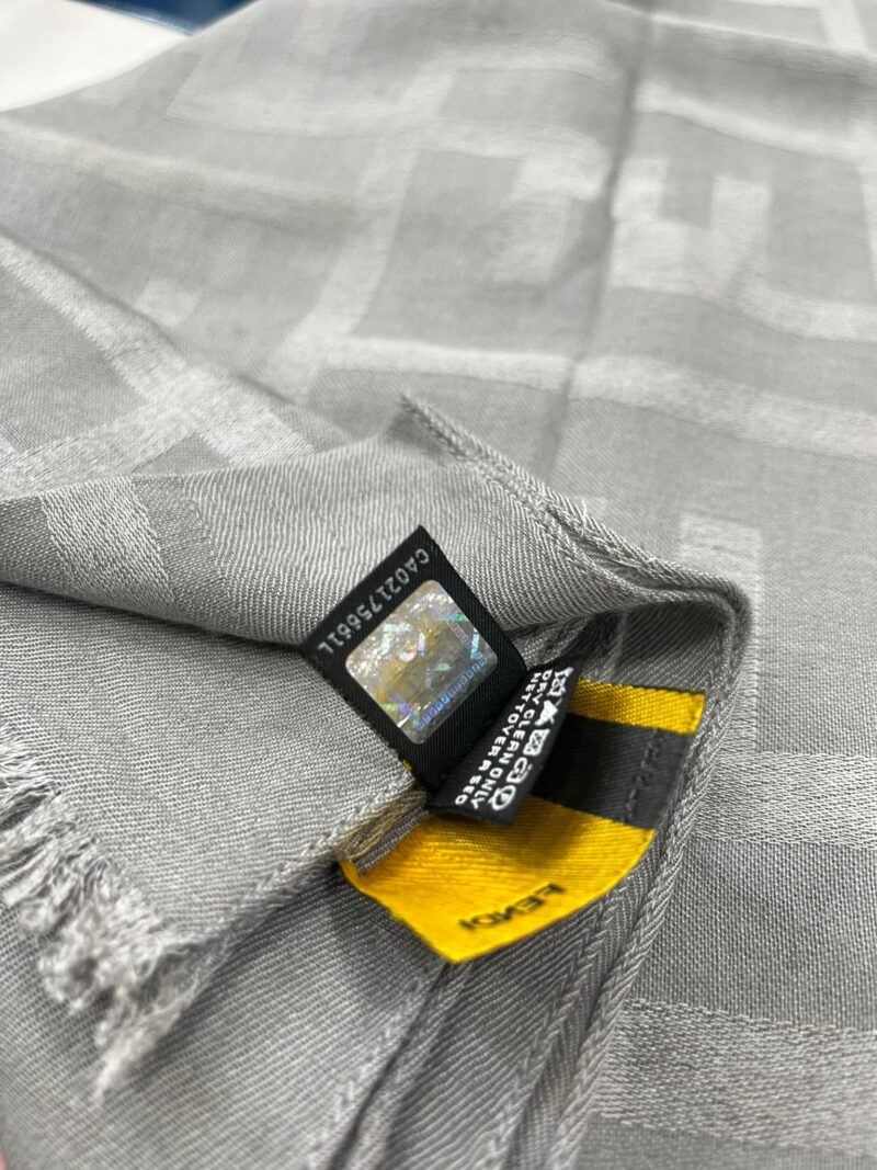 Scialle Fendi FF Monogram