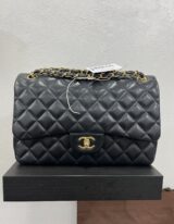 Chanel Jumbo in Agnello nero