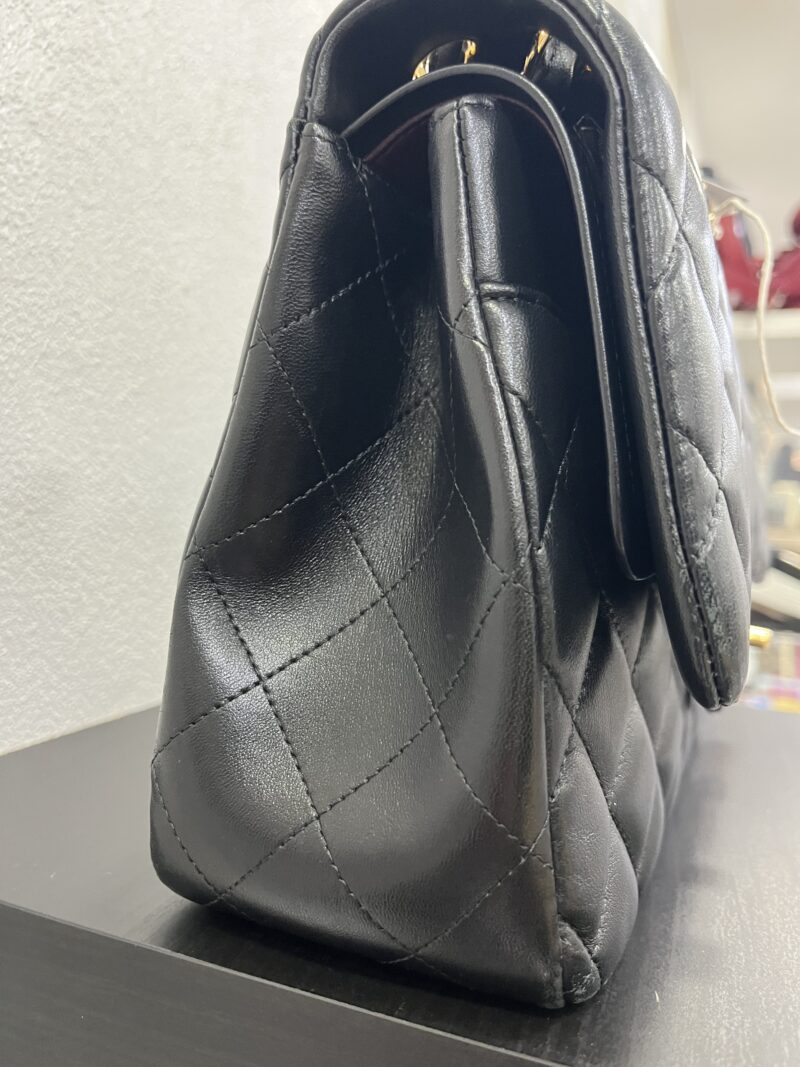 Chanel Jumbo in Agnello nero